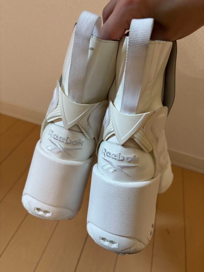 Maison Margiela × Reebok Maison Margiela × Reebok High-top Sneaker Beige Size 37 US 7 Size US 7 / IT 37 - 2 Thumbnail