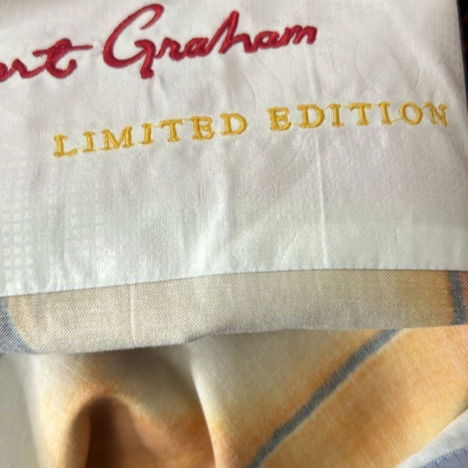 Robert Graham ROBERT GRAHAM NWT MULTI LIMITED EDITION DRESS SHIRT SIZE M‎ Size US M / EU 48-50 / 2 - 11 Thumbnail