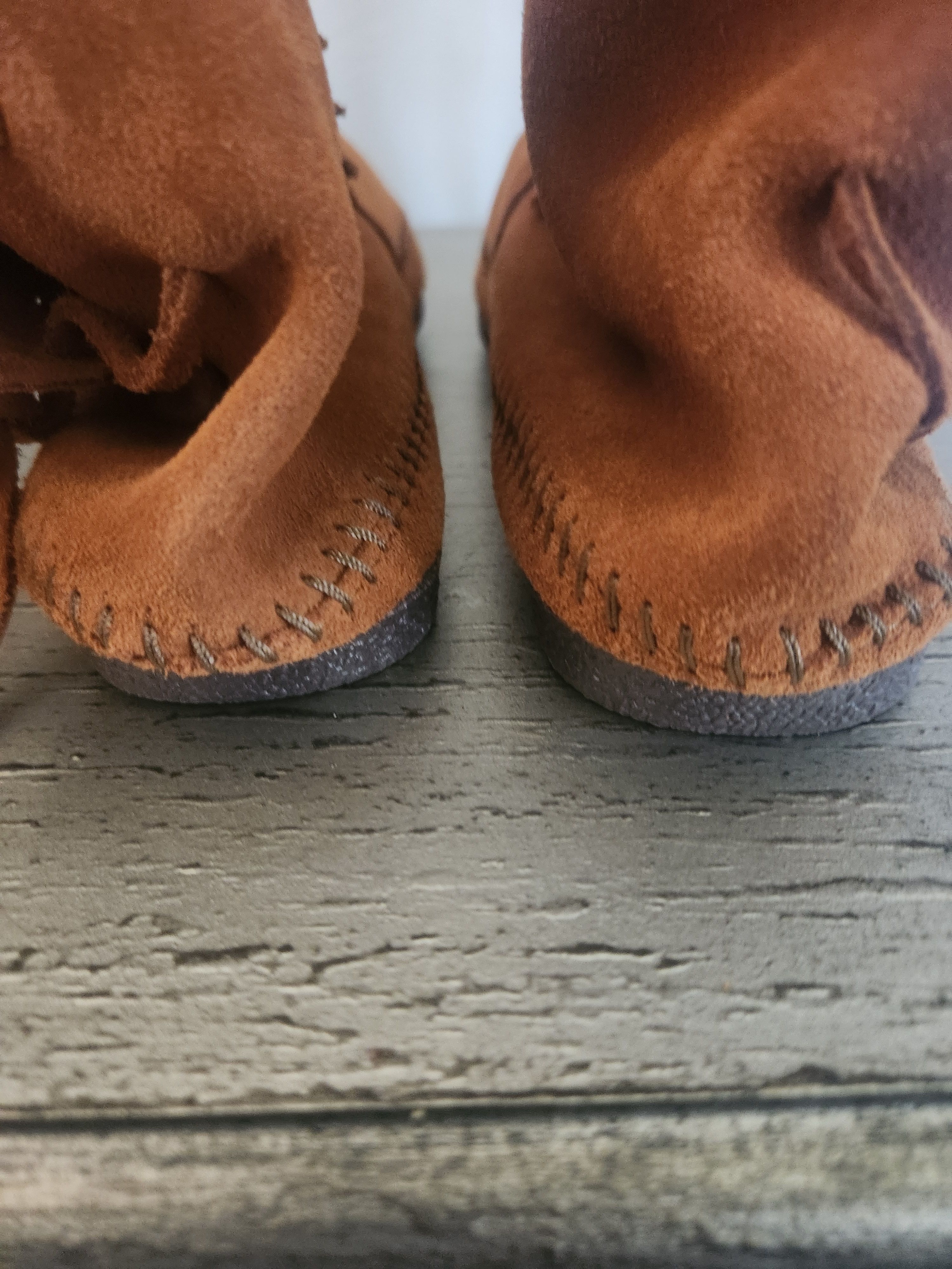 Minnetonka Two Button Soft Sole Bootie Slipper Size US 9 / IT 39 - 5 Thumbnail