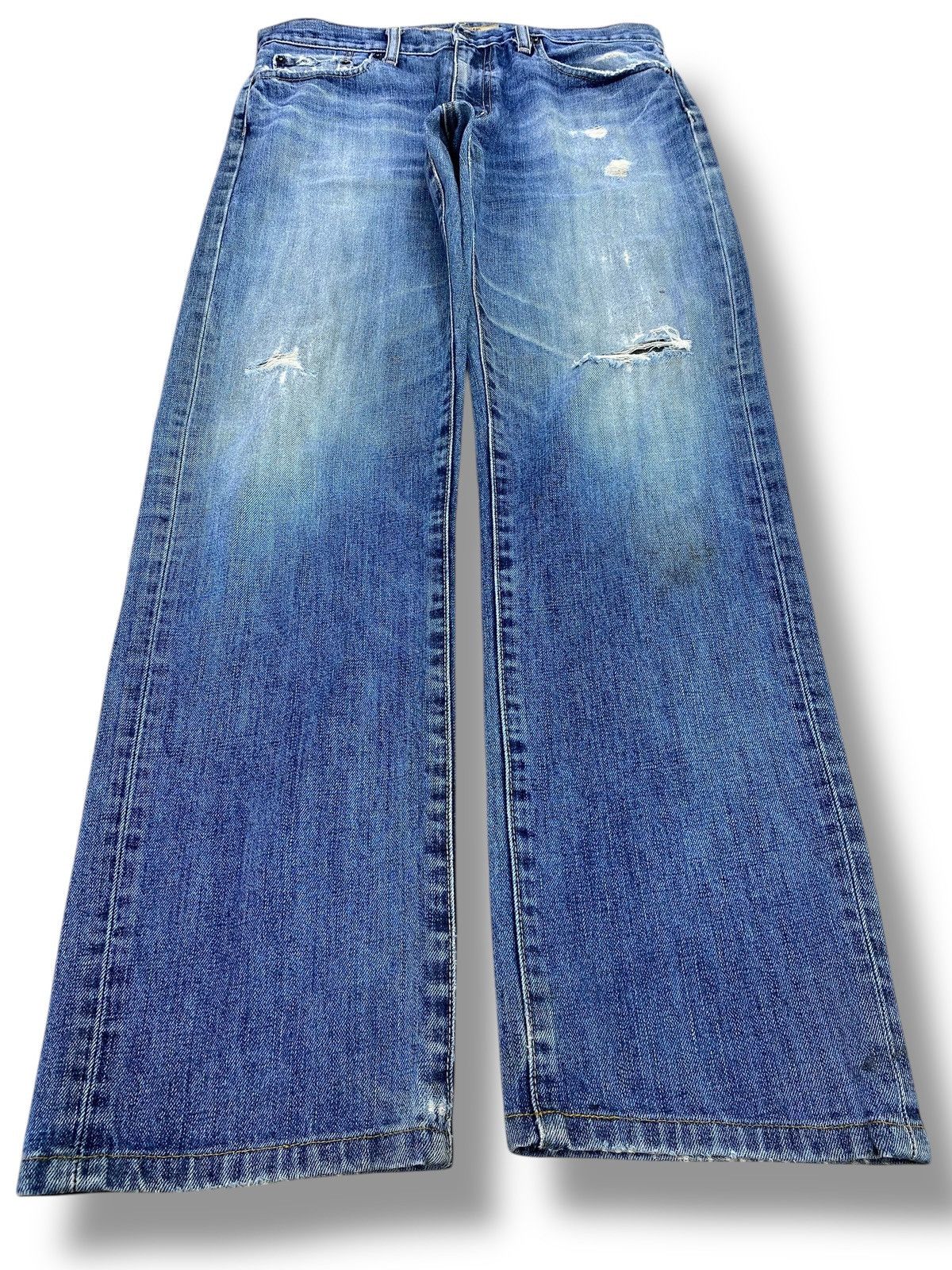 Uniqlo Uniqlo Faded Wash Ripped Style Straight Leg Jeans Size US 32 / EU 48 - 1 Thumbnail