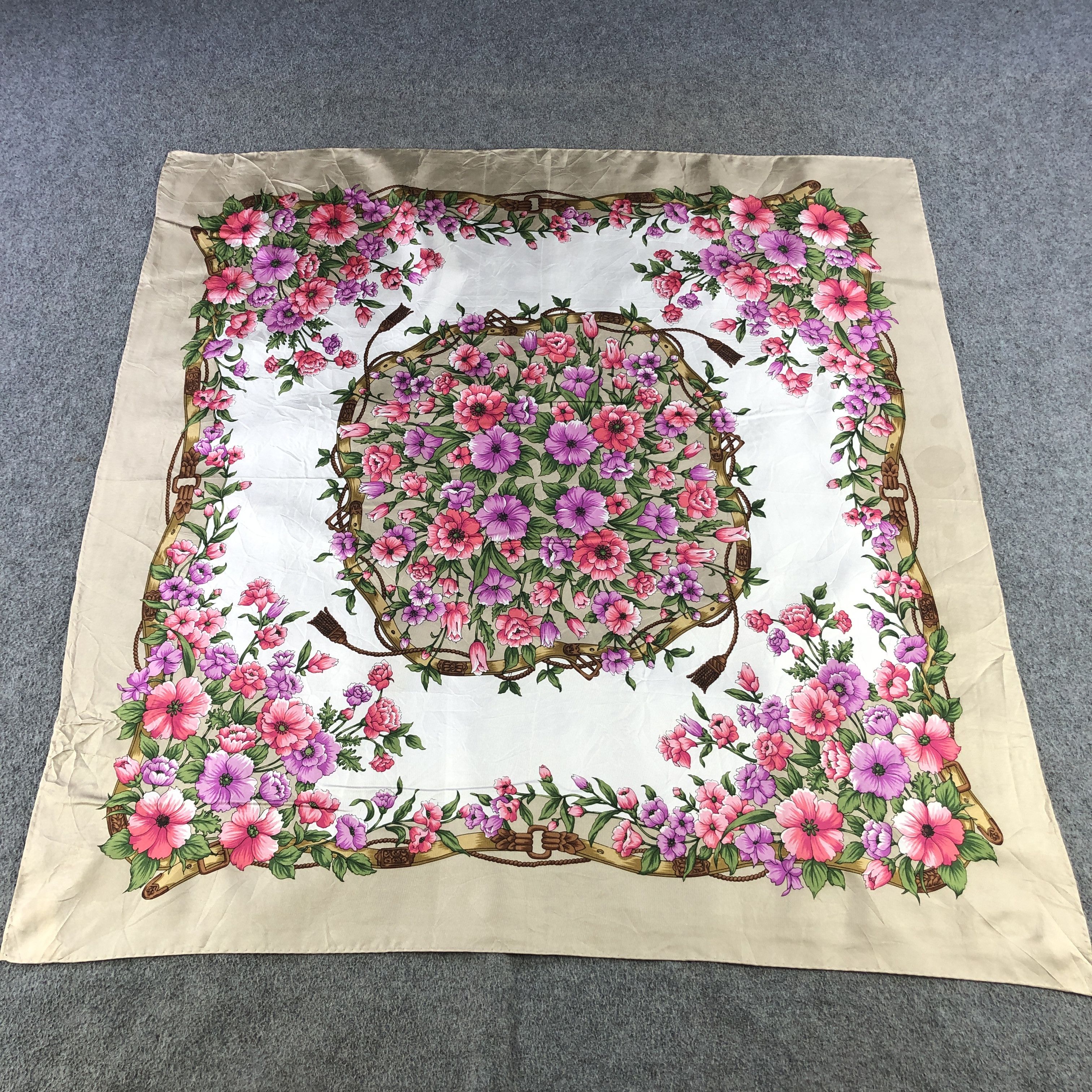 Japanese Brand Vintage Flowers Silk Scarf M1280 Size ONE SIZE - 2 Thumbnail