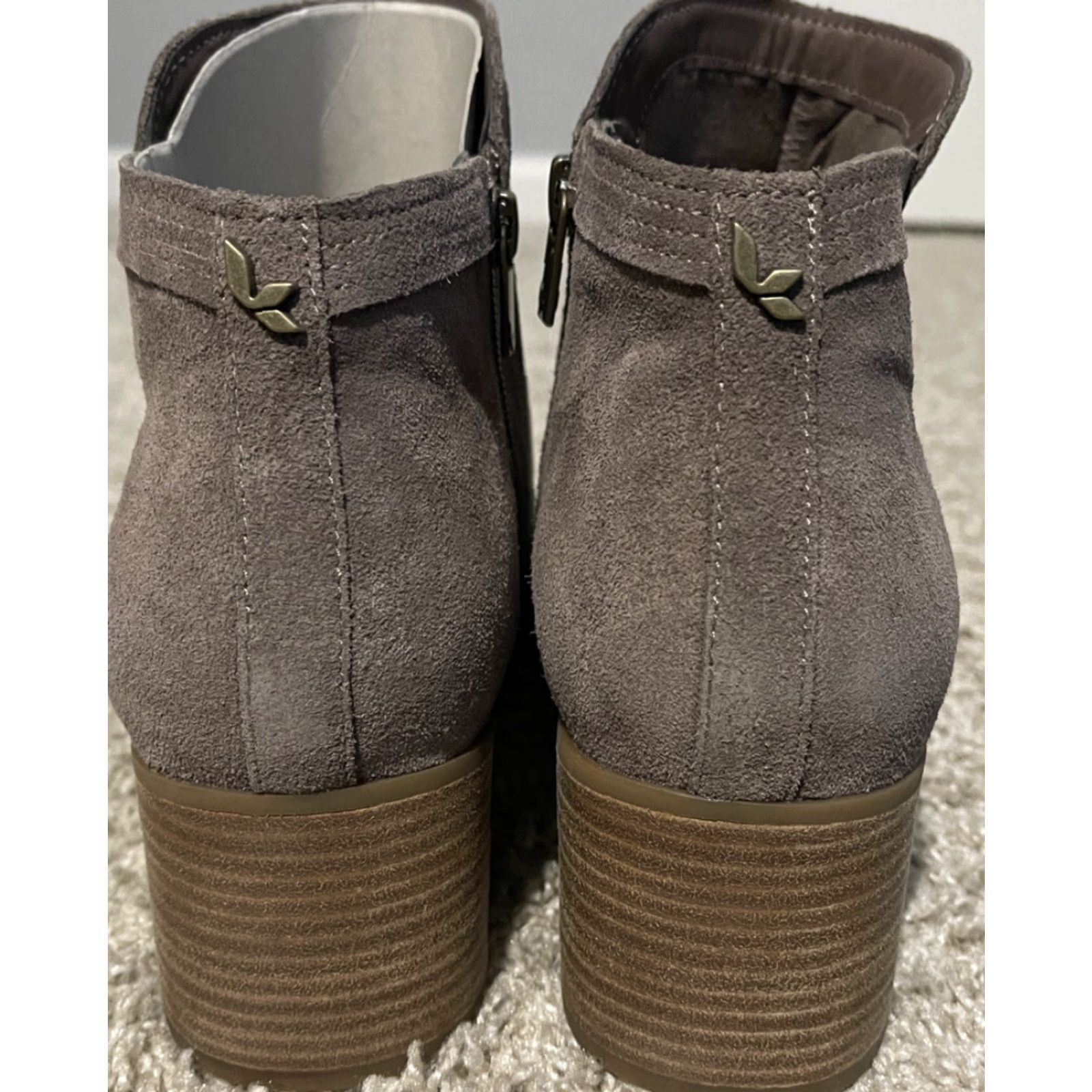 Ugg Koolaburra by UGG Womens THIA Ankle Boots Tan 12 US Block Heel Bootie Suede Pull On Round Toe Womens Boots - 1096441 Size US 10 / IT 40 - 2 Thumbnail
