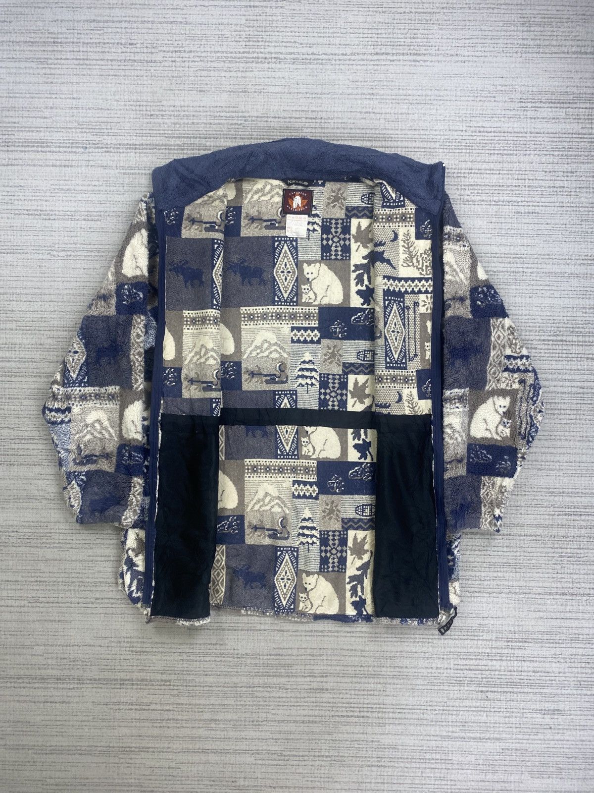 Vintage Vintage Nanuk Canadian Polar Bear Full Printed Sherpa Jacket Size US L / EU 52-54 / 3 - 6 Thumbnail