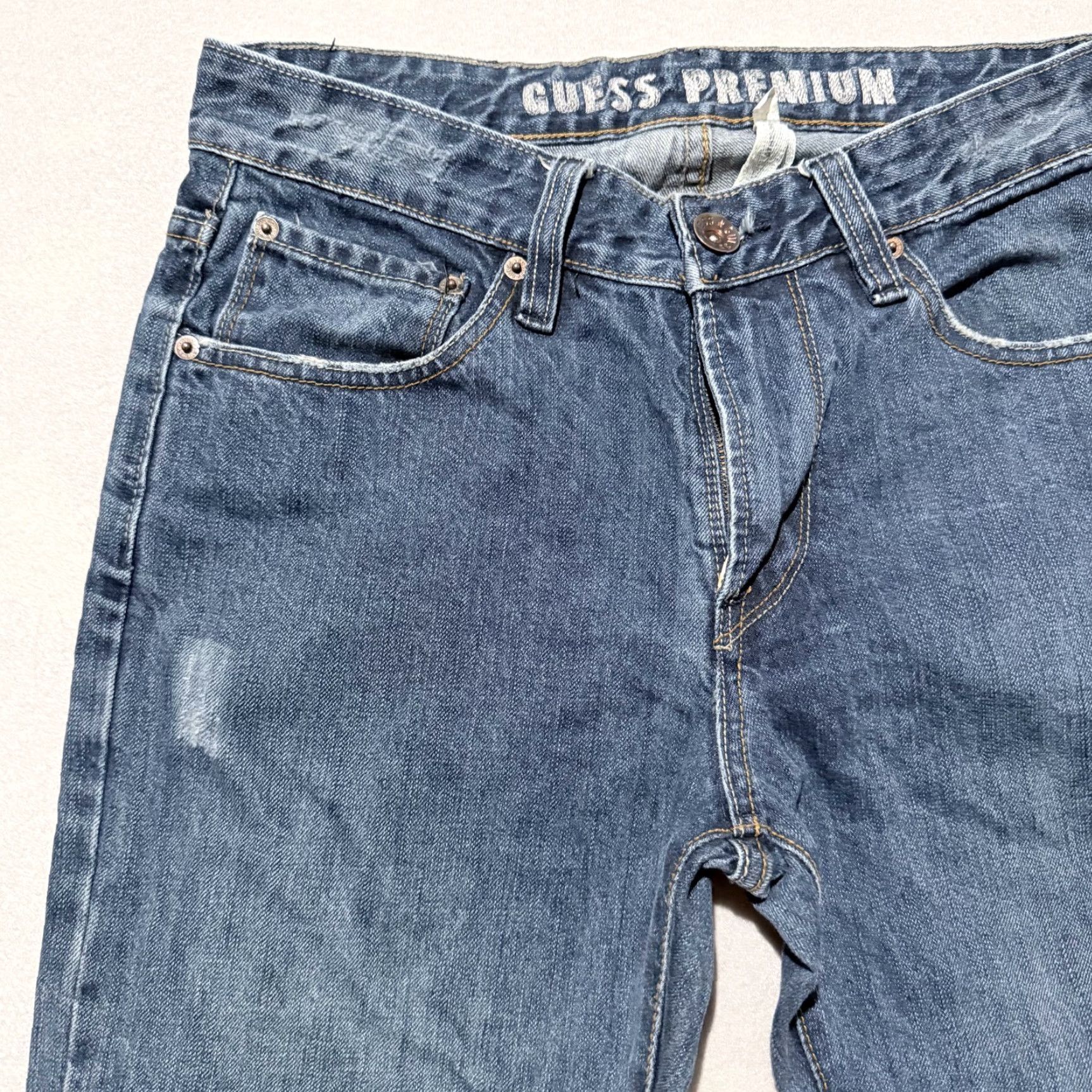Guess VINTAGE Guess Jeans Wide-Leg Men 32 Blue Denim Dark Wash Zip-Fly 90s Mens Jeans Size US 32 / EU 48 - 2 Thumbnail