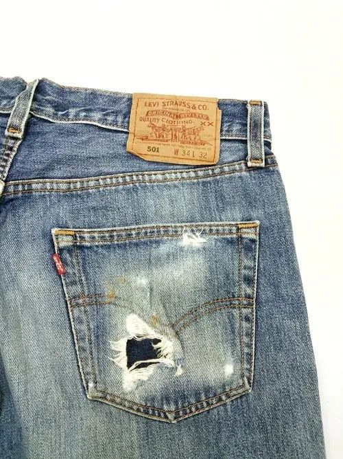 Levi's 90s Vintage Levi's 501 Made In USA Distressed Jeans 33x32 Size US 33 - 3 Thumbnail