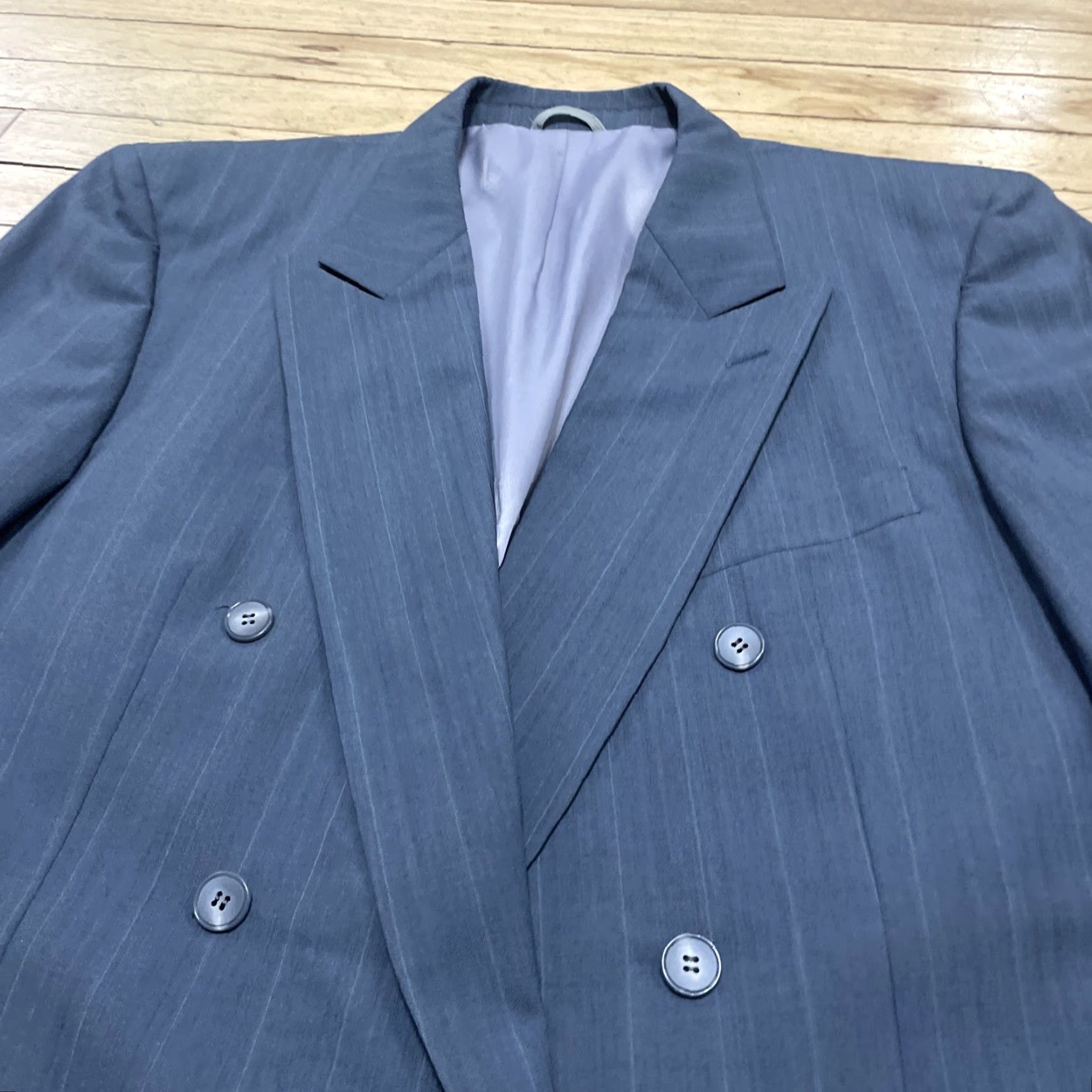 Vintage VINTAGE Mario Zignone 2 Piece Suit Men 44R Double-Breasted Gray Blue Stripe Peak Lapel Size 44R - 5 Thumbnail