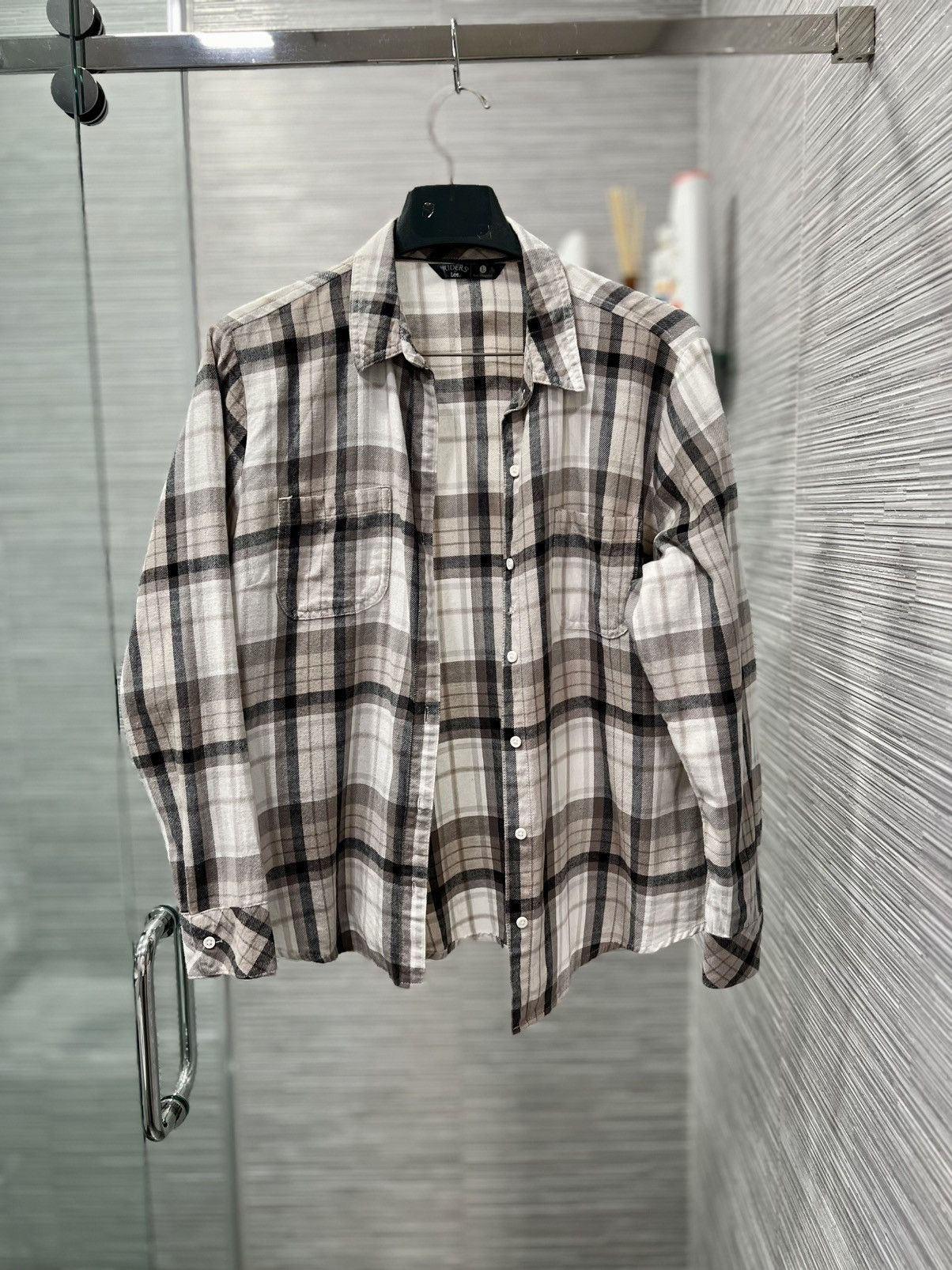 Lee LEE-Unisex Long Sleeve Casual Button Down Shirt, Gray Plaid Size US L / EU 52-54 / 3 - 3 Thumbnail