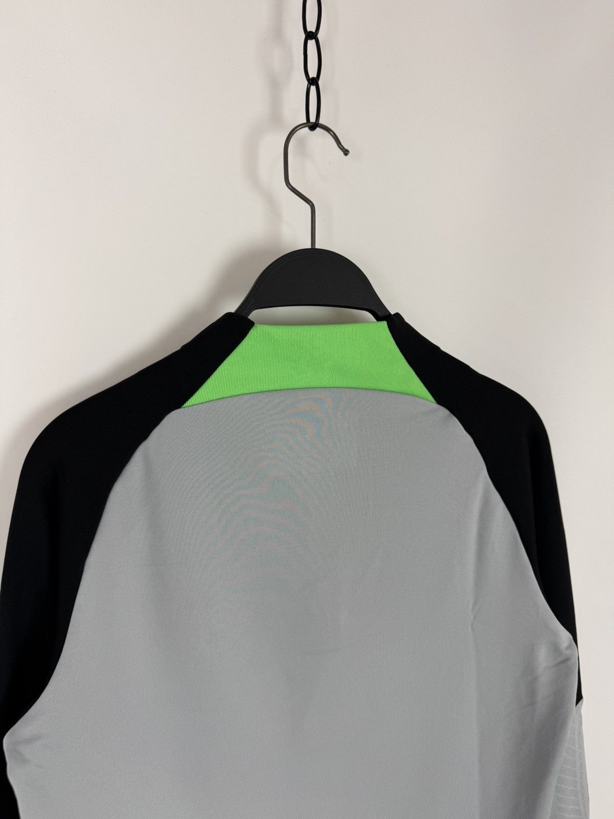 Nike 2023/24 Nike F.C. Liverpool Training L/S Top Size US S / EU 44-46 / 1 - 11 Thumbnail
