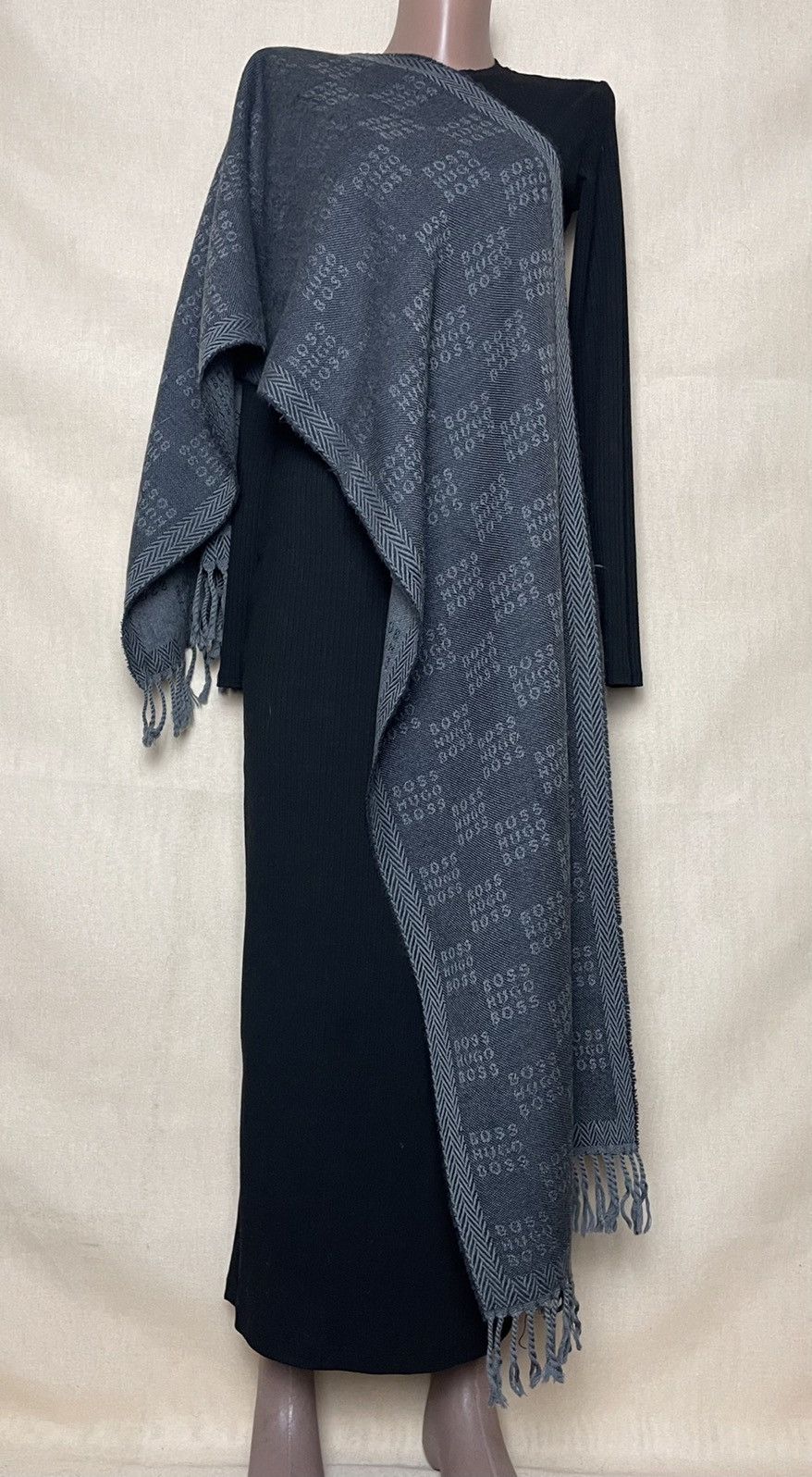 Hugo Boss Hugo Boss wool gray logo scarf Size ONE SIZE - 5 Thumbnail
