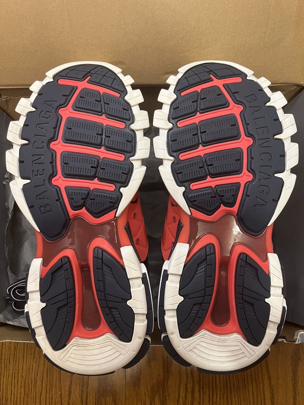Balenciaga Balenciaga Track LED Sneaker (Red/Navy) Size US 11 / EU 44 - 6 Thumbnail