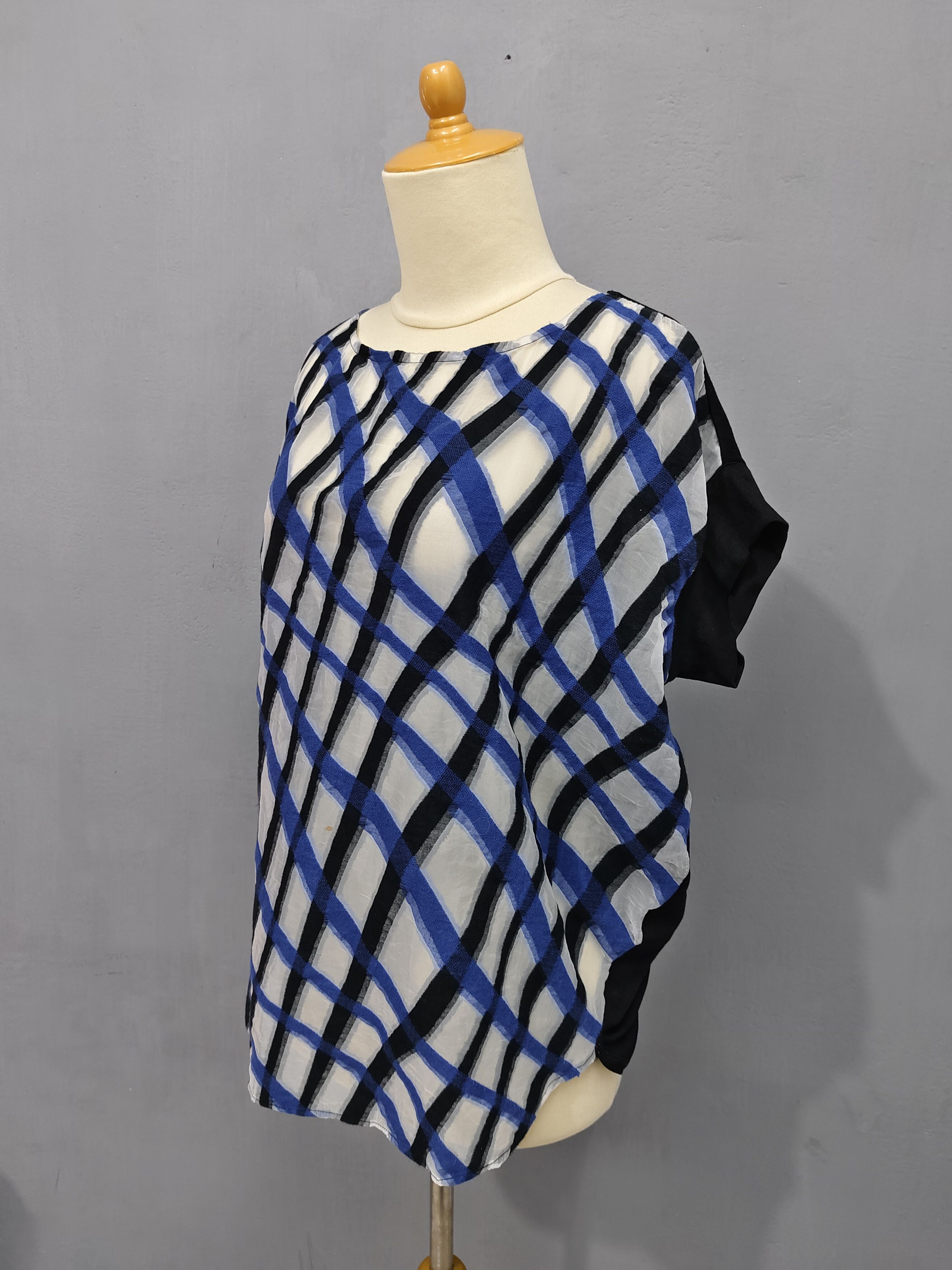 Tsumori Chisato Tsumori Chisato 🇯🇵 Sheer Layered Asymmetrical Plaid Dolman Size L / US 10 / IT 46 - 3 Thumbnail