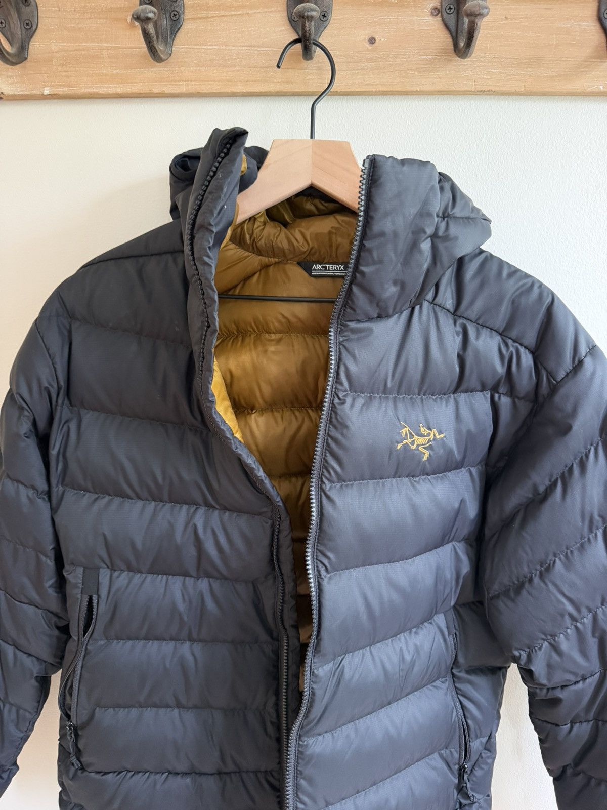 Arc'teryx Arc'teryx Thorium AR Hoody - 24K Black / Gold - Size Medium Size US M / EU 48-50 / 2 - 3 Thumbnail