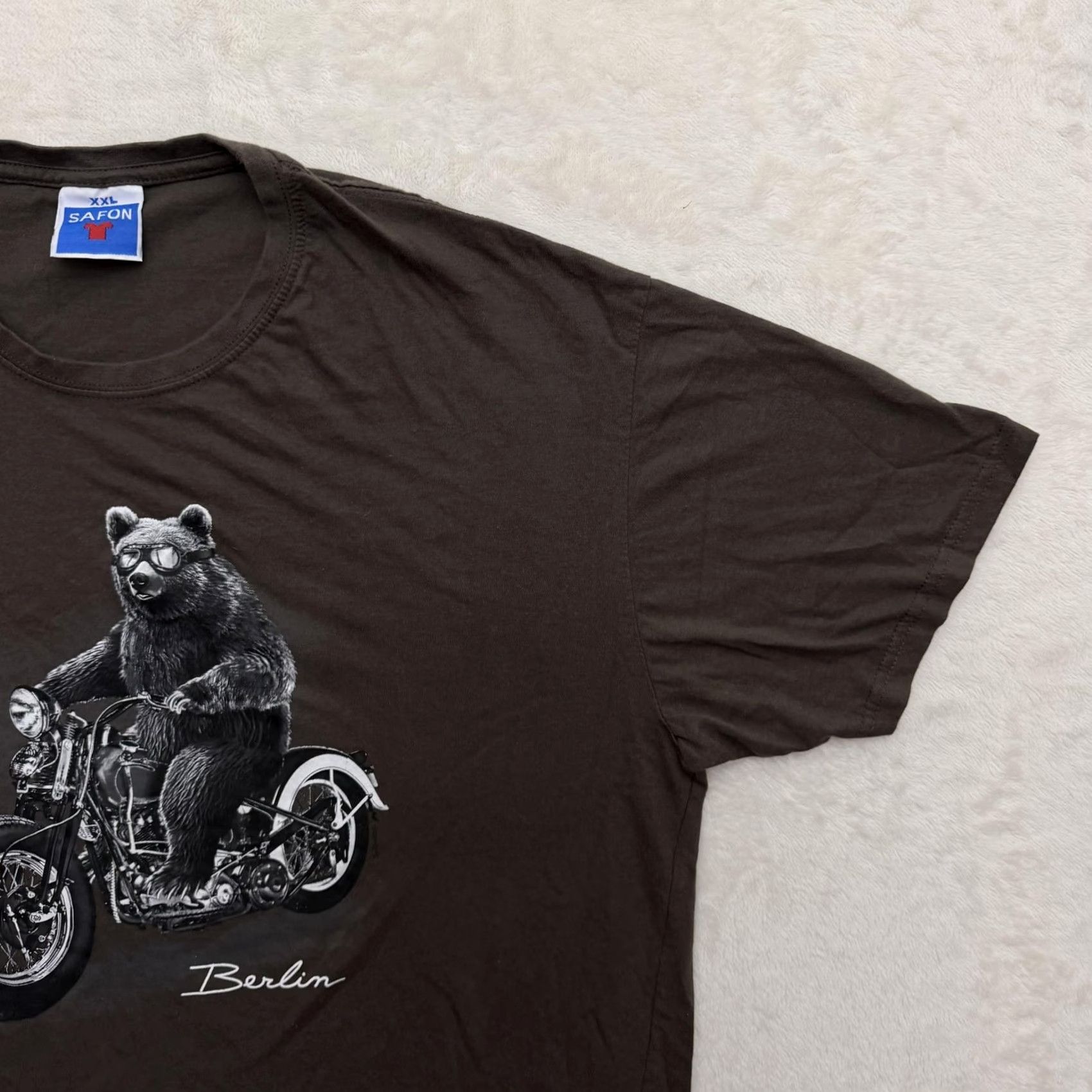 Vintage SAFON Shirt Mens 2XL Brown Berlin Bear Motorcycle Graphic T-Shirt Tee Streetwear Size US XXL / EU 58 / 5 - 4 Thumbnail