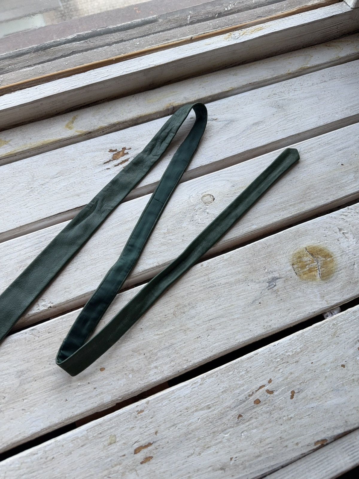Genuine Leather × Vintage Vintage 80-90s Green Avant Garde Genuine Leather Tie Size ONE SIZE - 3 Thumbnail