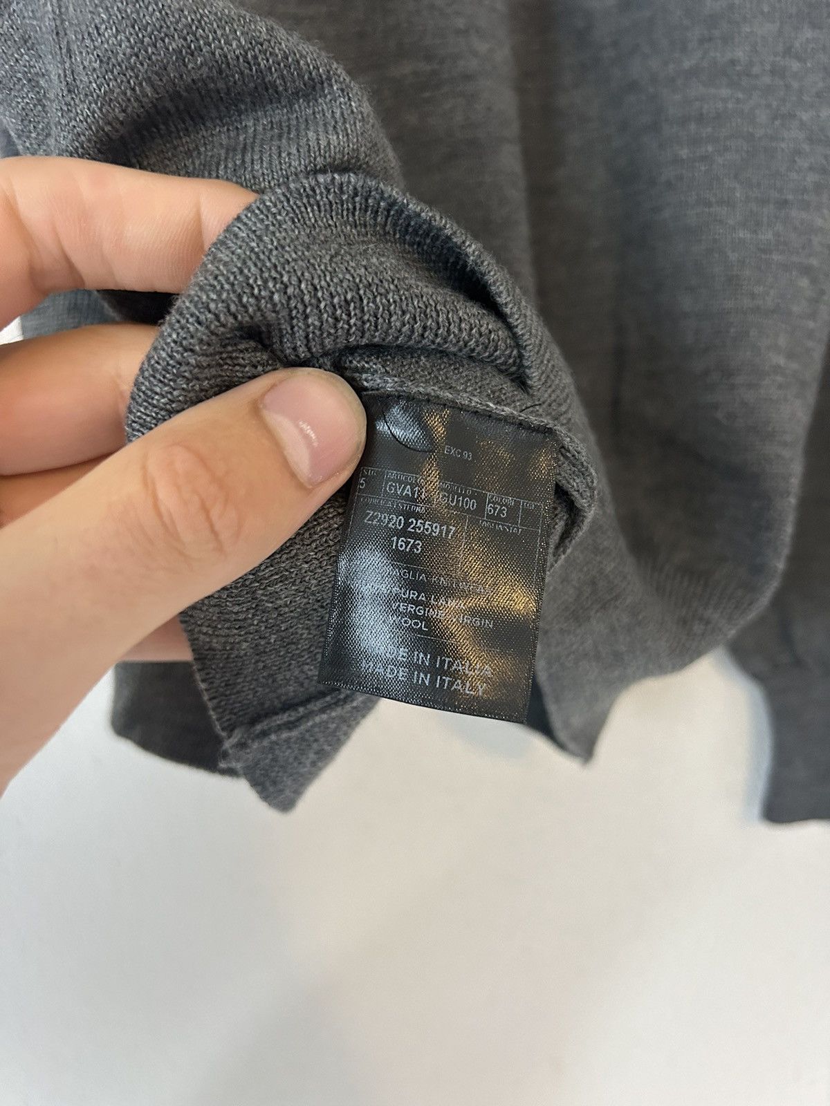 Gucci Grey V-Neck Wool Sweater with Web Arm Detail Size US M / EU 48-50 / 2 - 8 Thumbnail