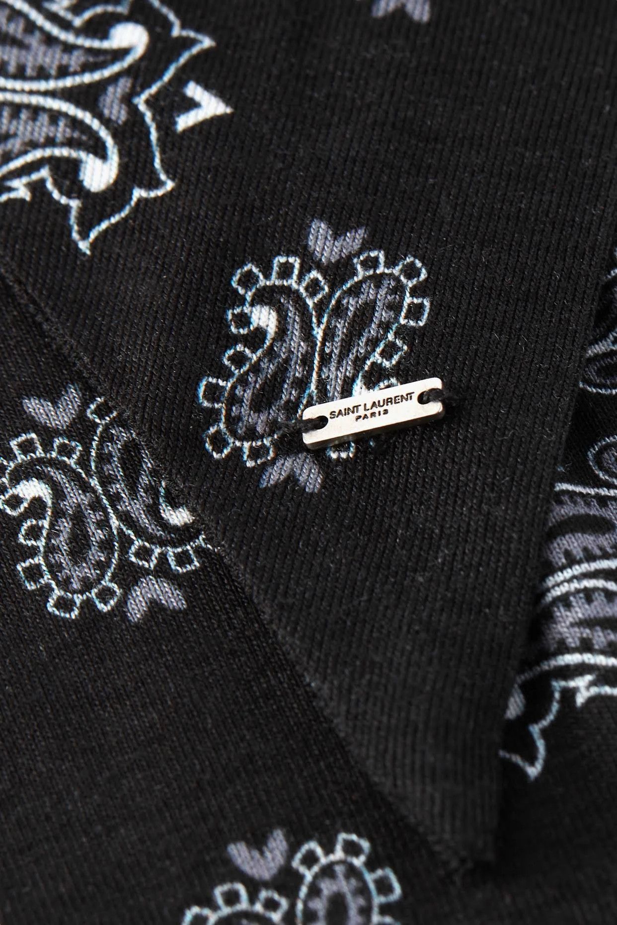 Saint Laurent Paris o1s1wg110824 Size: OS / Long Bandana Scrunchie Black/White Size ONE SIZE - 3 Thumbnail