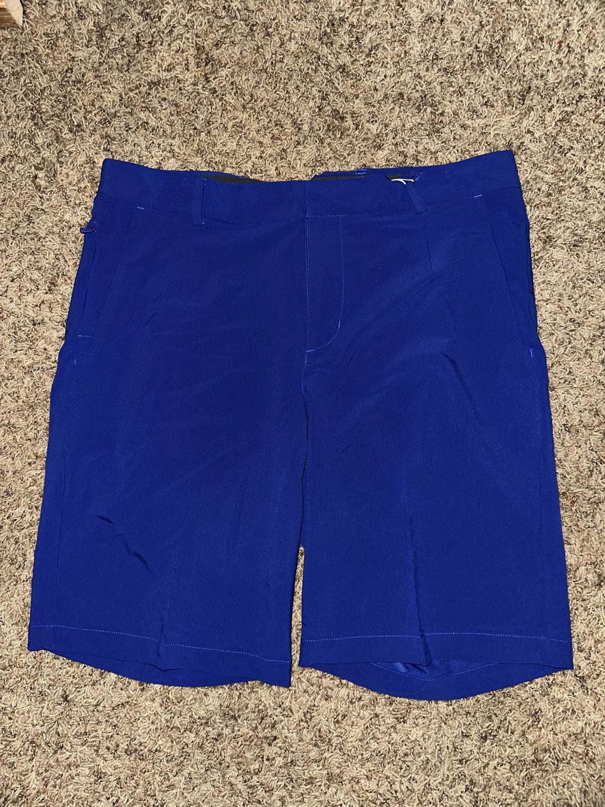 Nike Nike Men’s Tiger Woods TW Flex 3.0 Golf Shorts Sample Size US 32 / EU 48 - 1 Thumbnail
