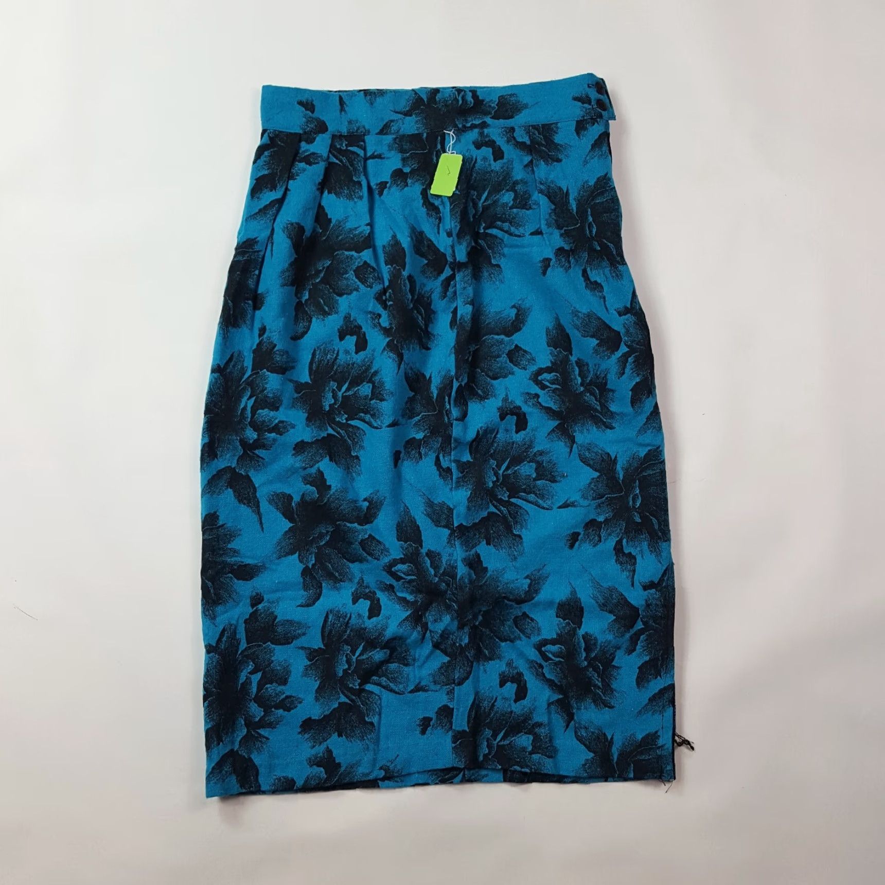 Vintage VINTAGE 80s Wool Blend Floral Blue Midi Skirt Women Size 11 Straight Pleated Size 32" / US 10 / IT 46 - 7 Thumbnail