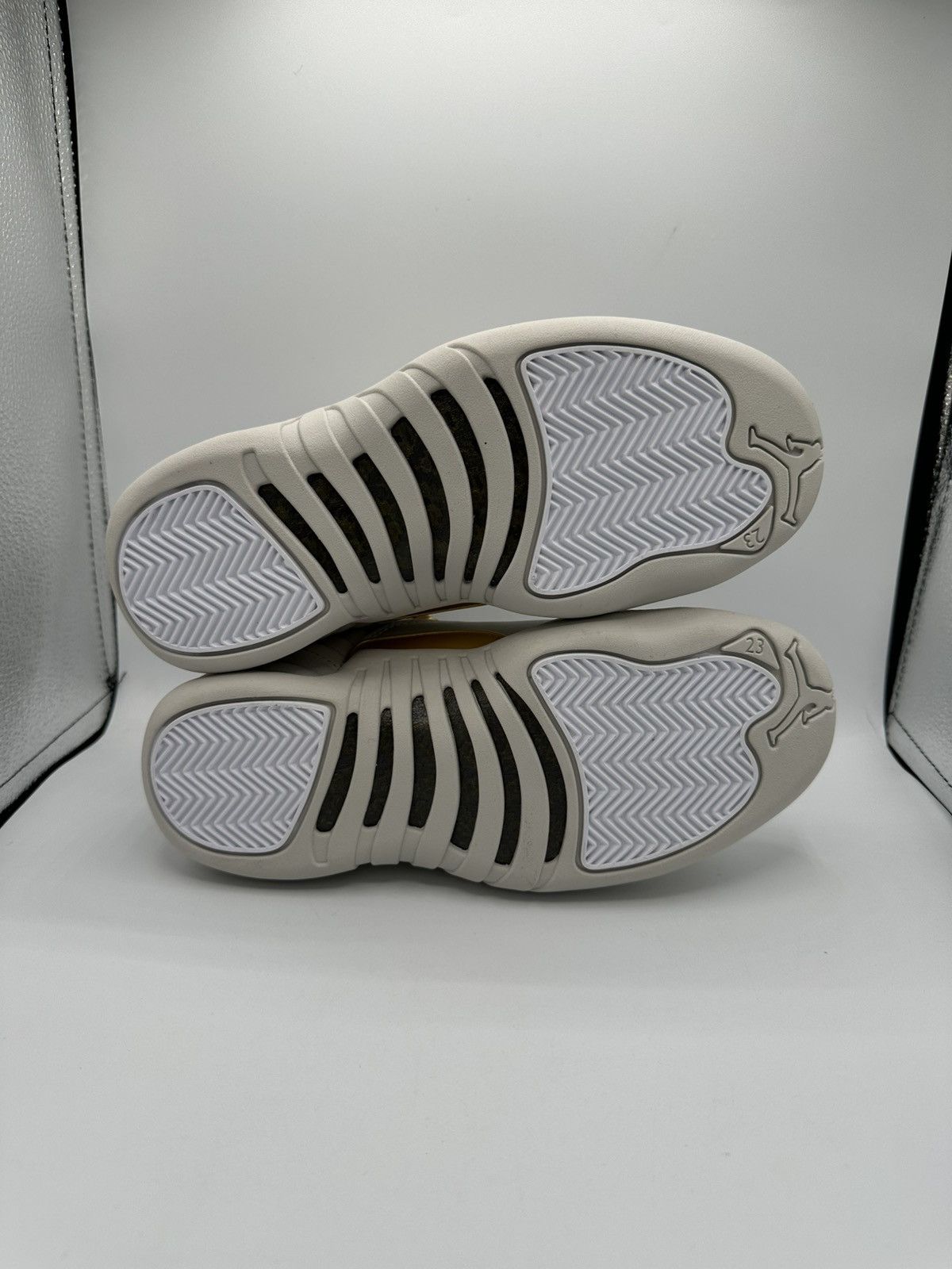 Jordan Brand Air Jordan 12 Retro Wmns “Phantom” size 5w Size US 5 / IT 35 - 5 Thumbnail