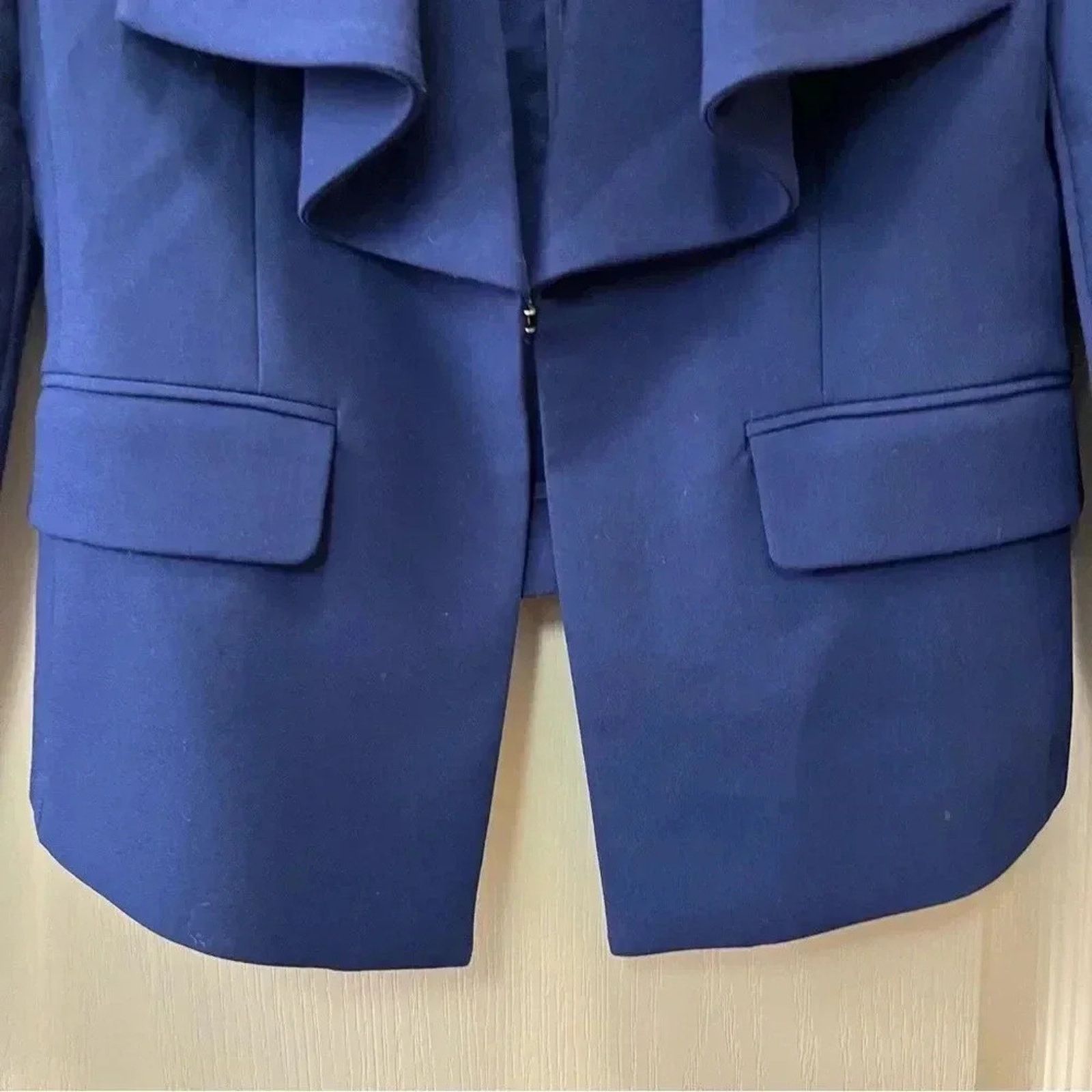 Bcbgmaxazria BCBG MAXAZRIA Blue Depth Drape Lapel Blazer Jacket Size XS Size XS / US 0-2 / IT 36-38 - 3 Thumbnail