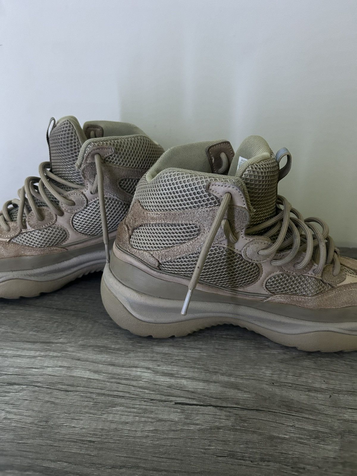 Yeezy Yeezy boots Size US 9.5 / EU 42-43 - 1 Thumbnail