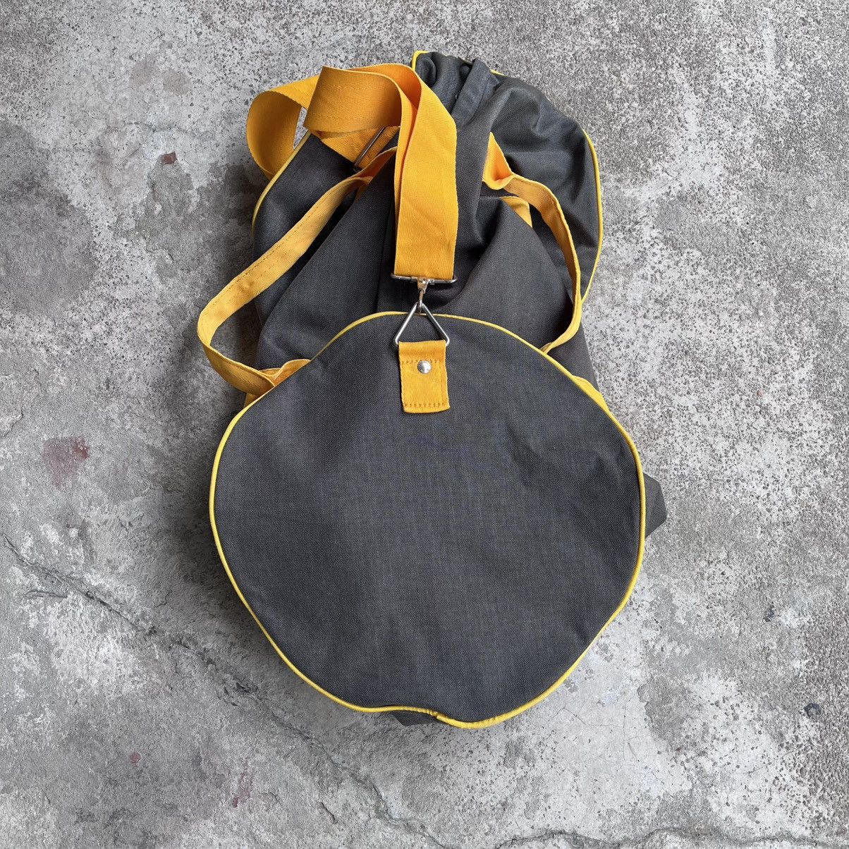 Vans Vintage 1990 Vans USA-Made Nylon Duffle Bag Size ONE SIZE - 10 Thumbnail