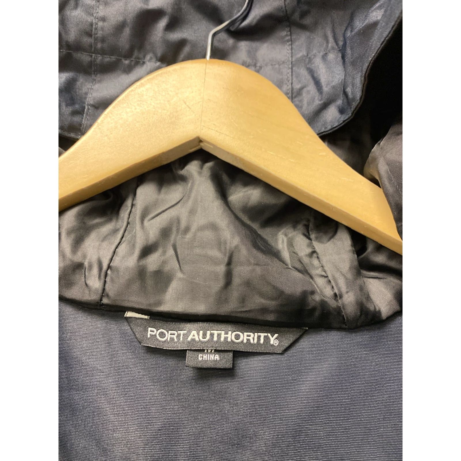 Port Authority Port Authority Jacket Men’s M Black Cal Poly Pomona Hooded Insulated Warm /0167 Size US M / EU 48-50 / 2 - 3 Thumbnail