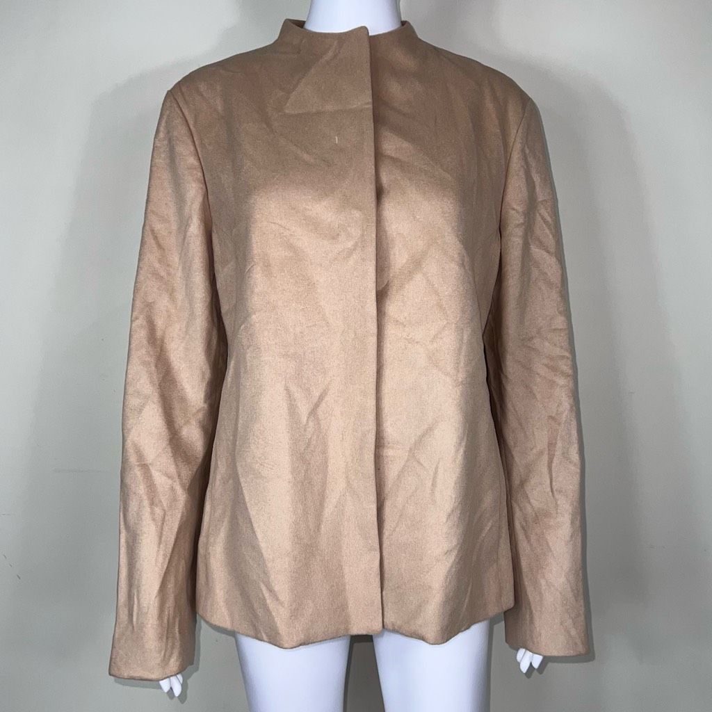 Emanuel Ungaro Wool / Cashmere Mix Round Collar Button-Down