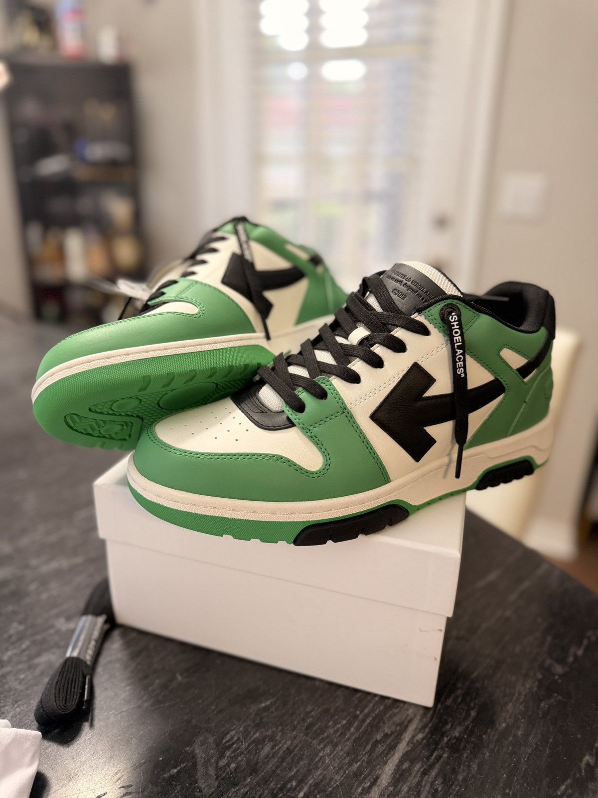 Off-White Off white- Out of Office Low Top Sneaker size:43 green Size US 10 / EU 43 - 2 Thumbnail