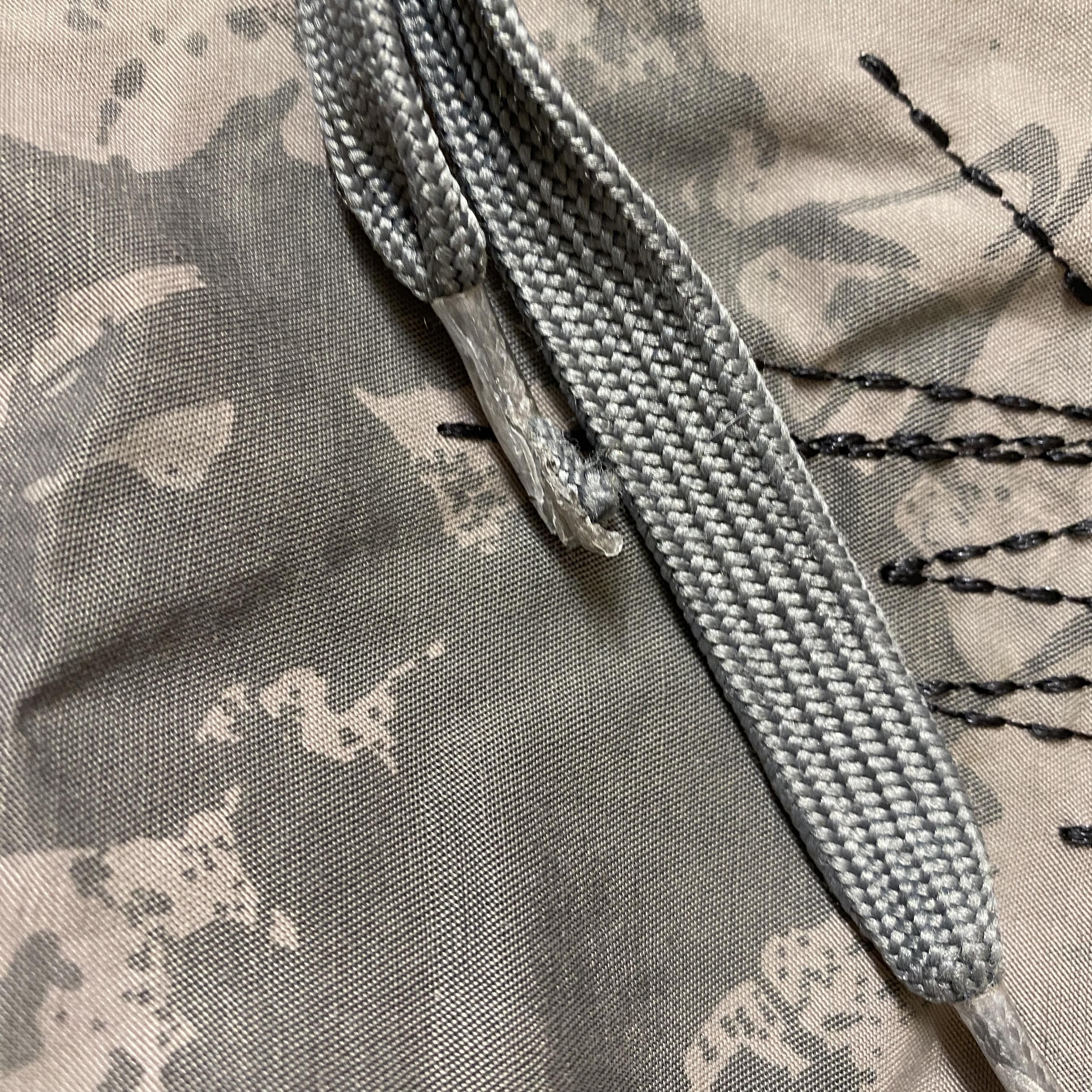 OAKLEY y2k camouflage jacket drawcord