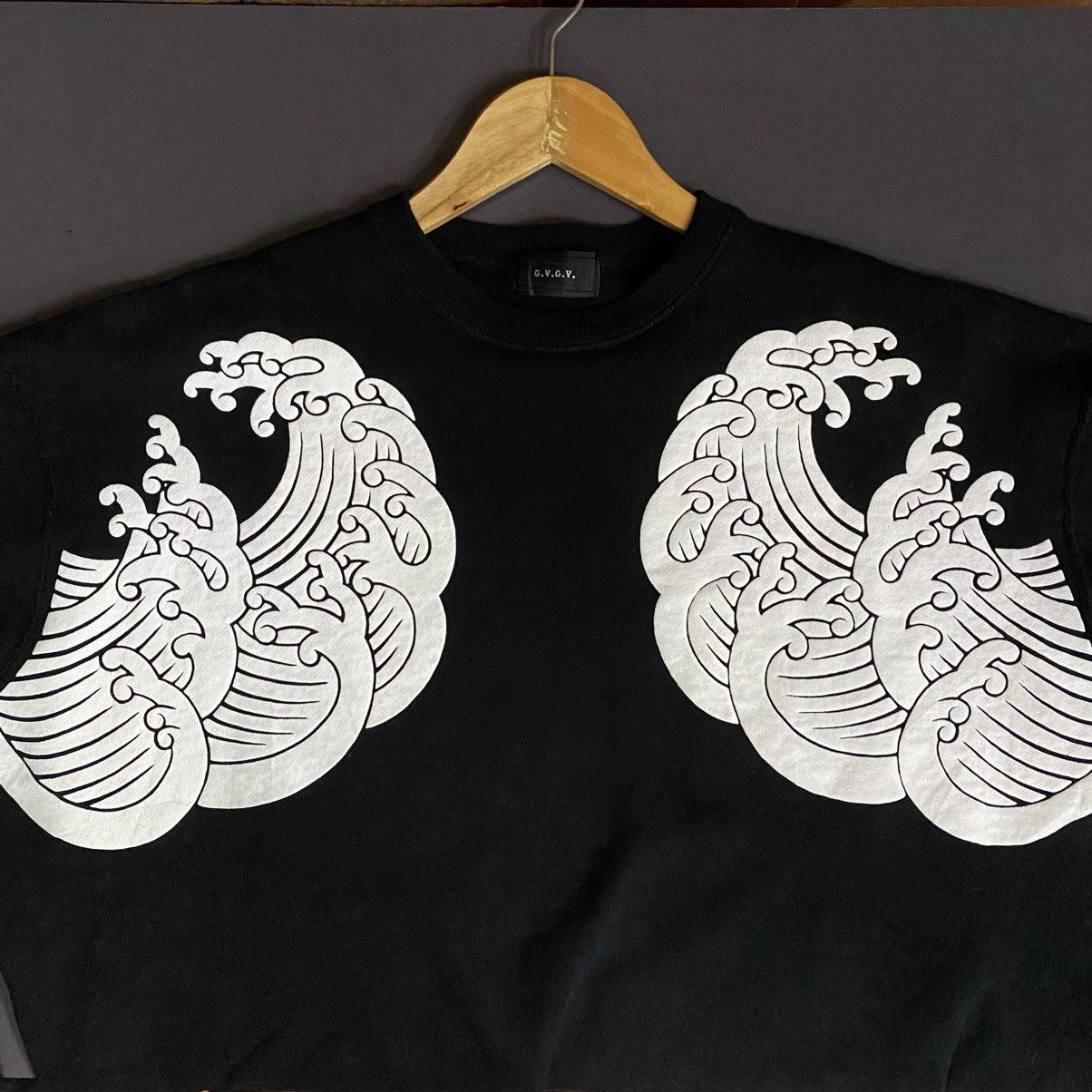 G.V.G.V. G.V.G.V The Great Wave of Kanagawa Arts Sweatshirt Size US XXL / EU 58 / 5 - 3 Thumbnail
