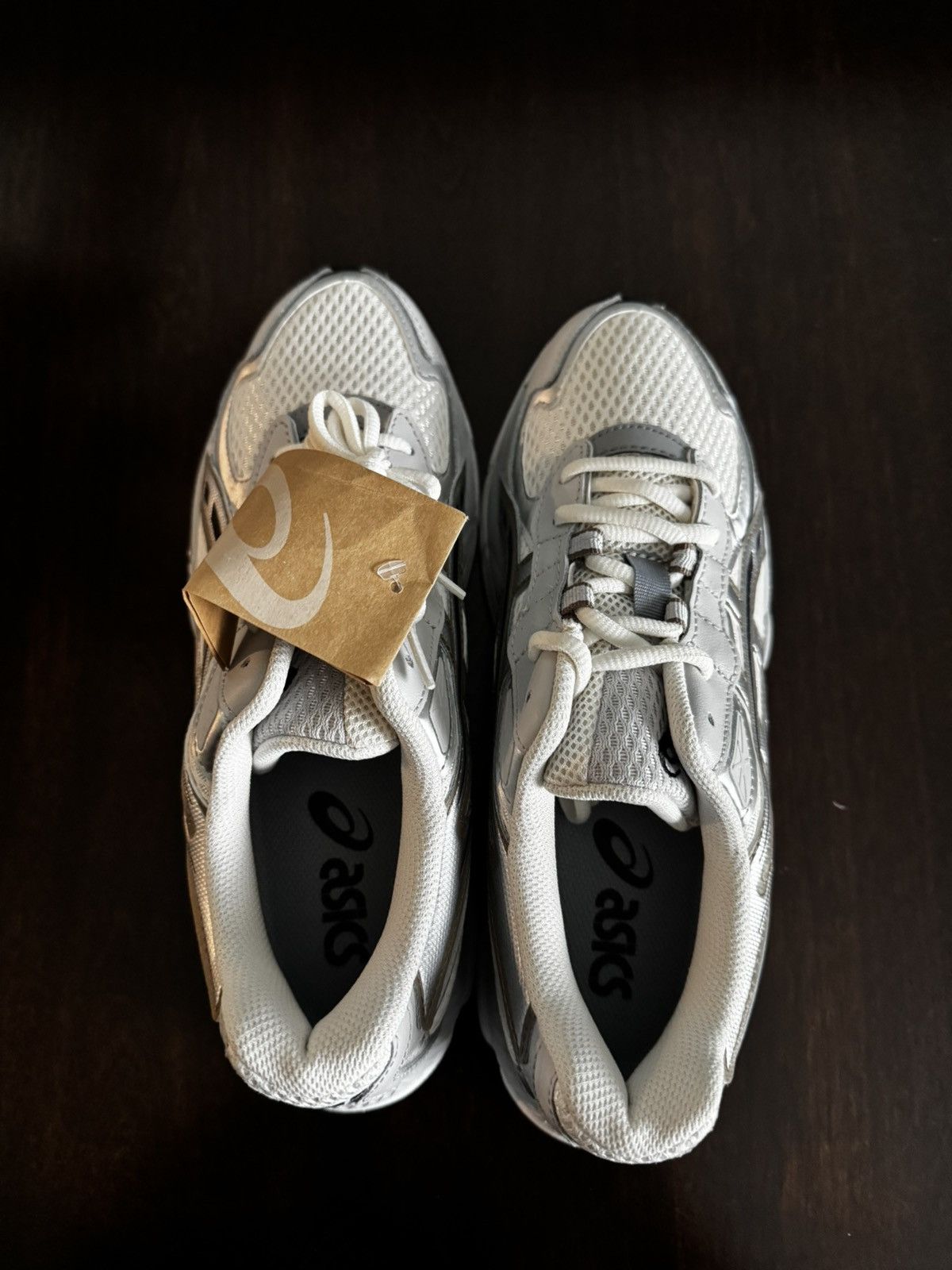 Asics Asics gel NYC 2055 ‘Creme Pure sliver Size US 7 / EU 40 - 1 Thumbnail