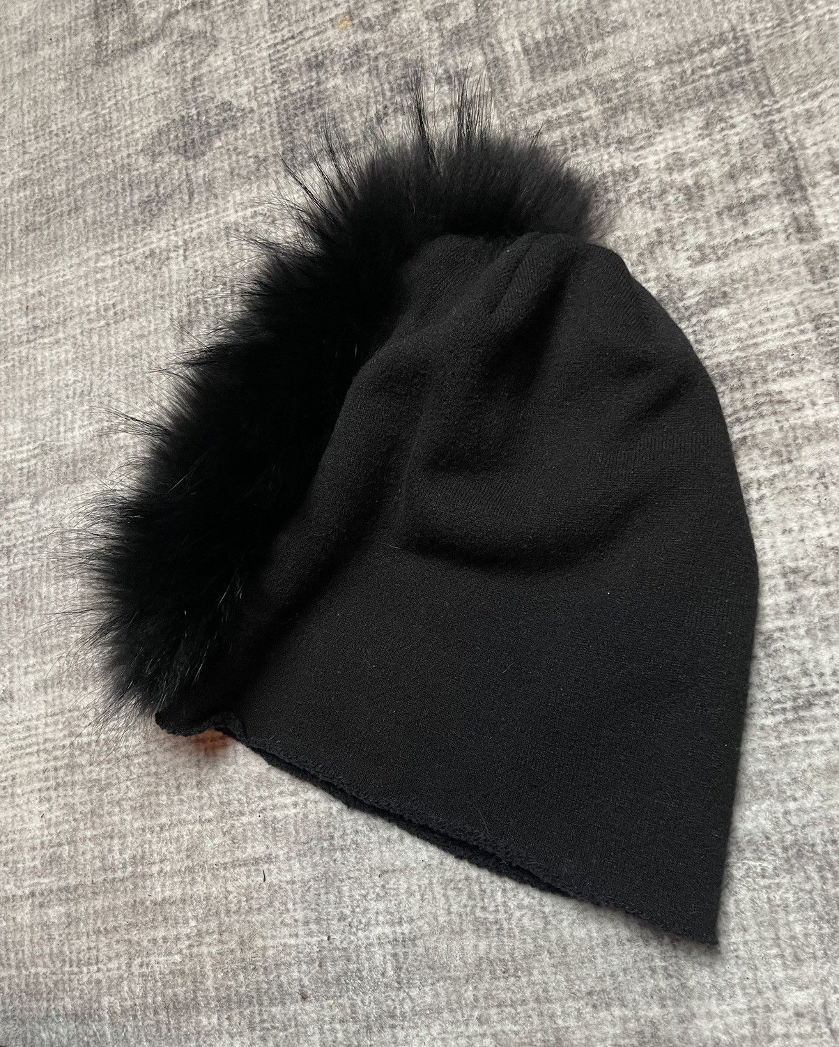 If Six Was Nine L.G.B. Le Grande Bleu Racoon Rabbit Fur Mohawk Beanie White Size ONE SIZE - 3 Thumbnail