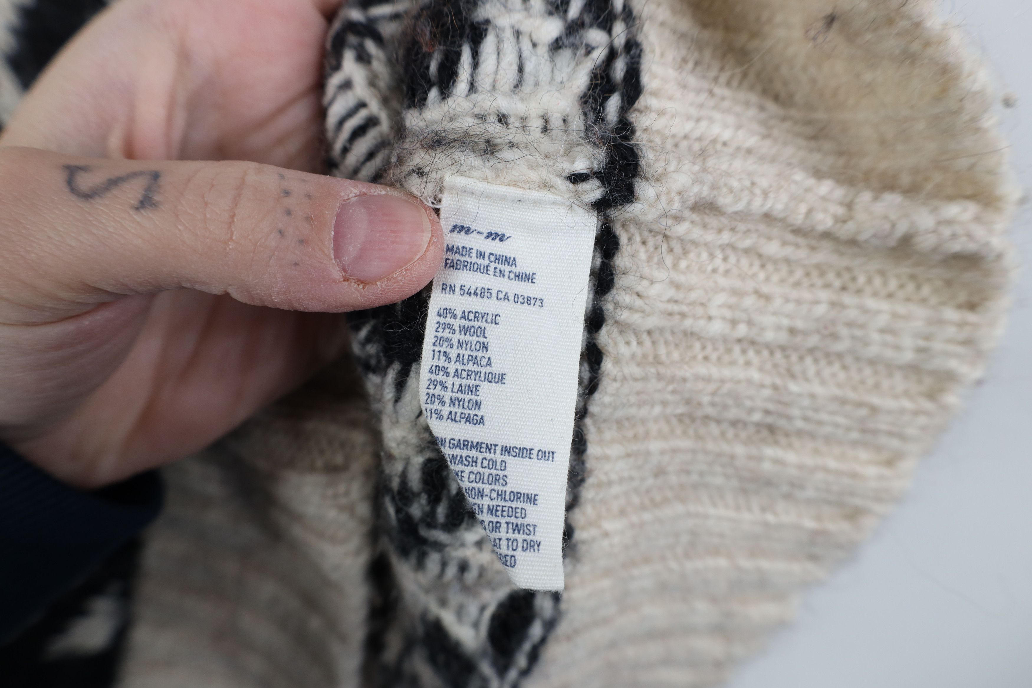 American Eagle Outfitters Vintage Y2K American Eagle Snowflake Wool Alpaca Sweater Size M / US 6-8 / IT 42-44 - 7 Thumbnail