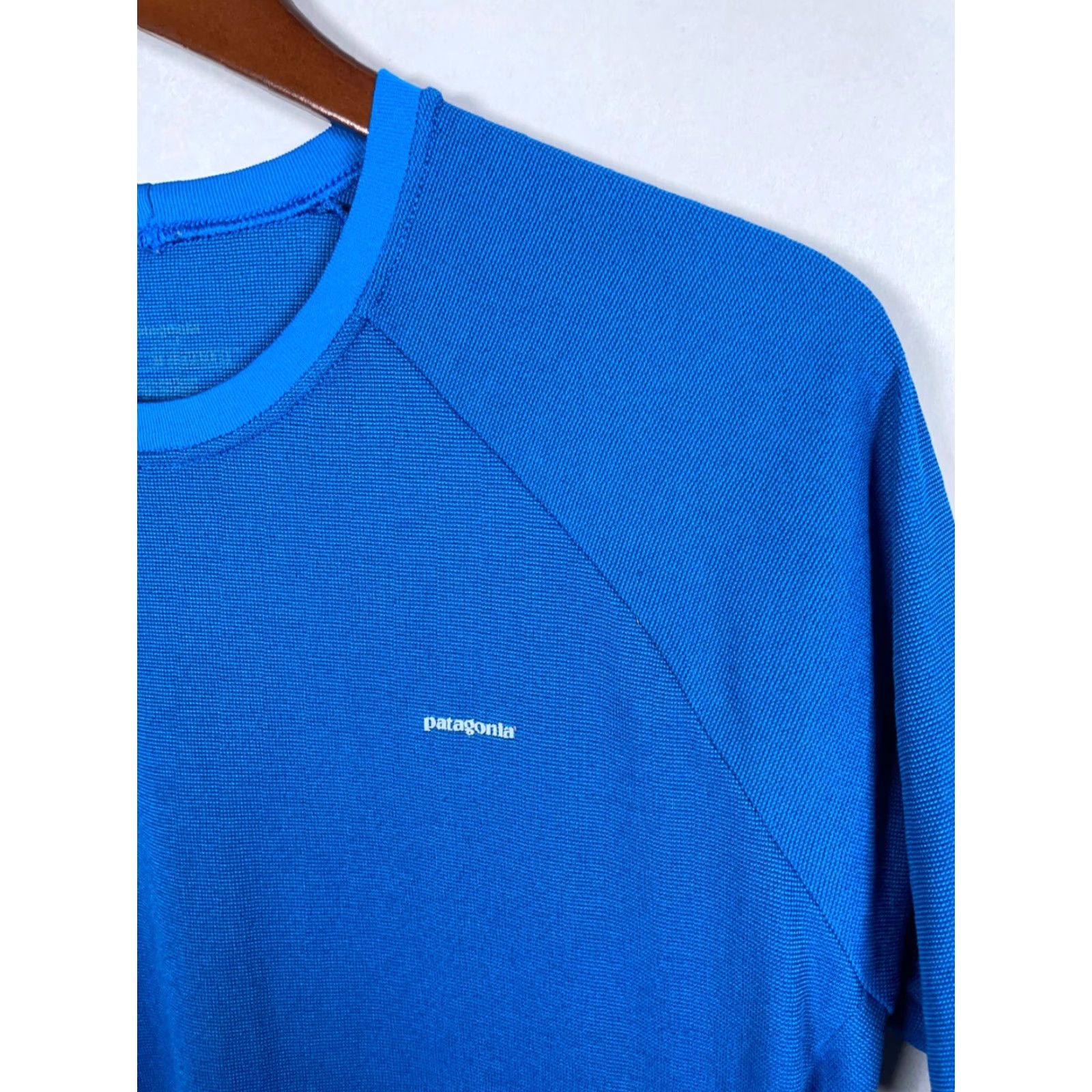 Patagonia Patagonia T-Shirt Base Layer Adult Medium Blue Lightweight Outdoors Hiking Short Sleeve Crew Neck Pullover Men Regular Polyester Spandex Size US M / EU 48-50 / 2 - 7 Thumbnail