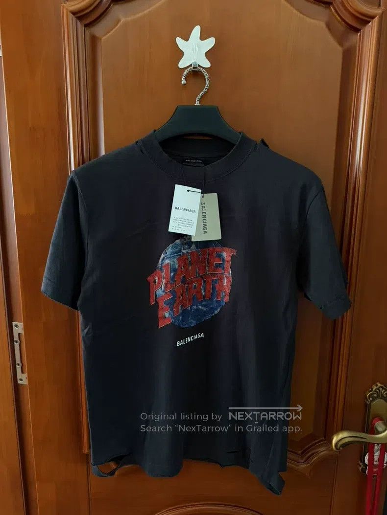 Balenciaga Balenciaga Earth print holey short-sleeve, size S Size US S / EU 44-46 / 1 - 1 Thumbnail
