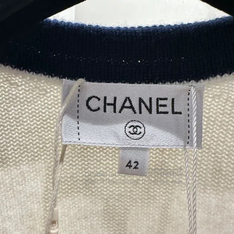 Chanel Chanel 26P rolled-edge cashmere knitted cardigan coat Size M / US 6-8 / IT 42-44 - 3 Thumbnail