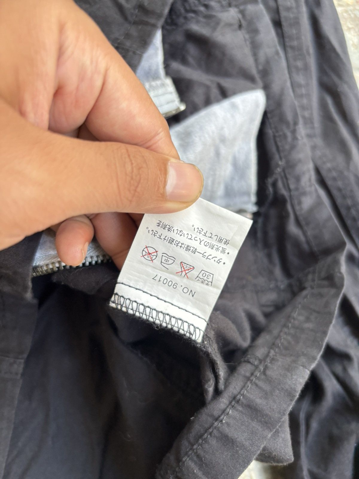 In The Attic If six was nine in the attic y2k bono cargo jacket Size US L / EU 52-54 / 3 - 7 Thumbnail