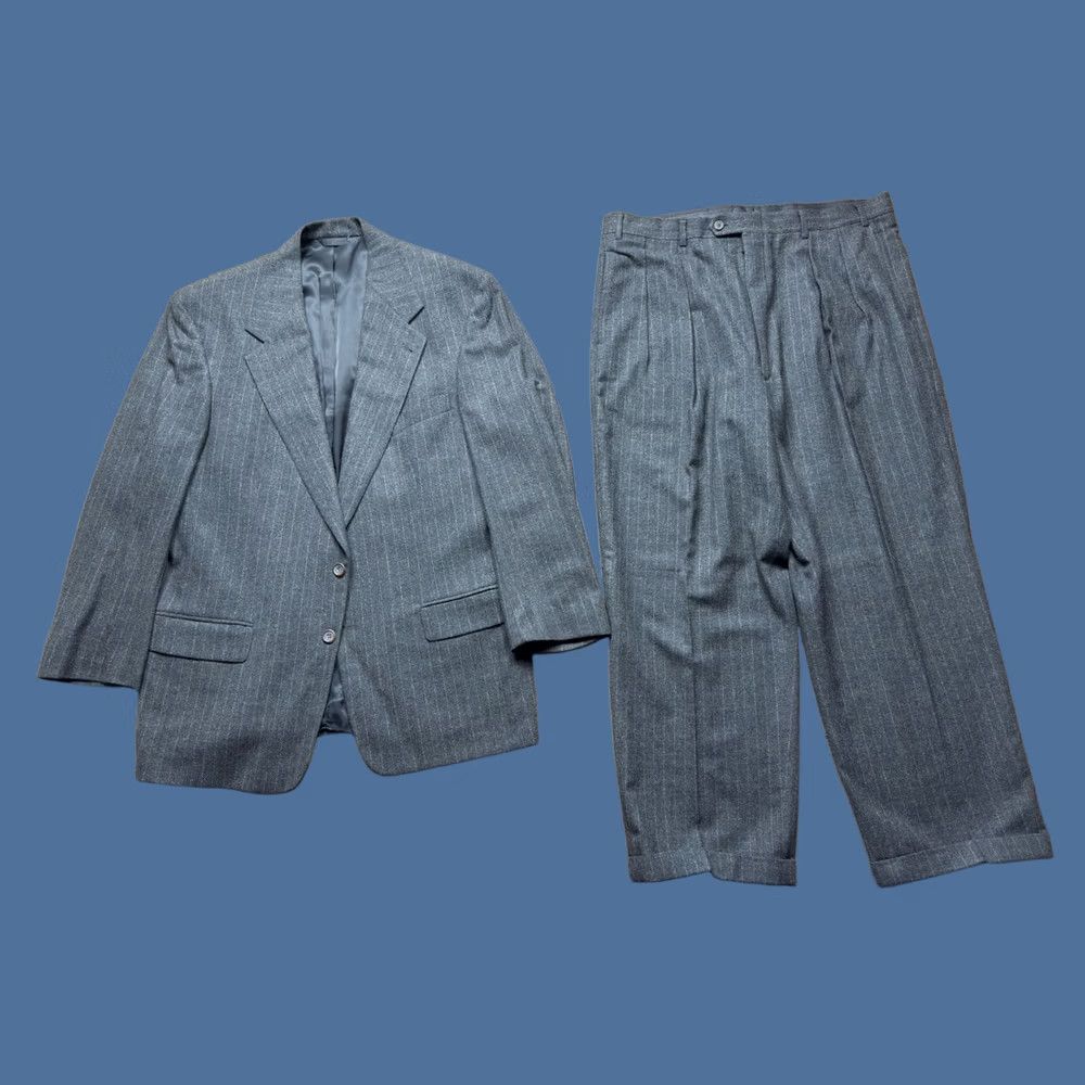 Saks Fifth Avenue Vintage Saks Fifth Avenue 2pc Wool Suit Gray Blazer, Pants Men 46R 37X28.5 Size 46R - 1 Thumbnail