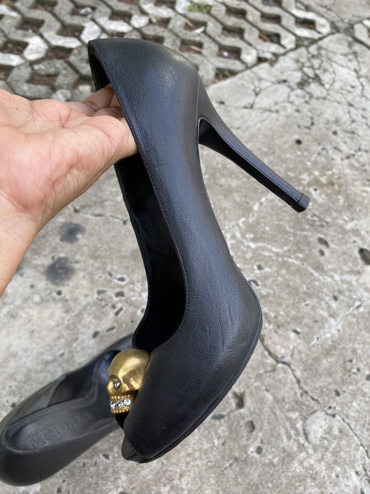 Alexander McQueen Alexander McQueen Leather Embellished Skull Peep Toe Pumps Size US 6 / IT 36 - 8 Thumbnail