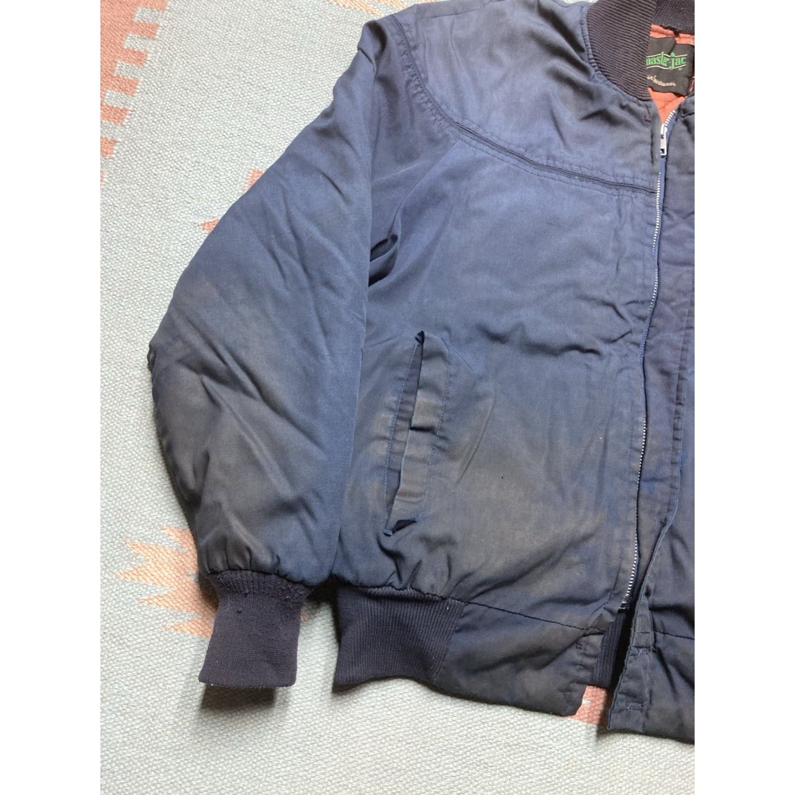 Vintage VINTAGE 70s 80s quilted bomber jacket master jac workwear blue 42 Large Distinctive Sportswear Jacket Mens Size US L / EU 52-54 / 3 - 3 Thumbnail
