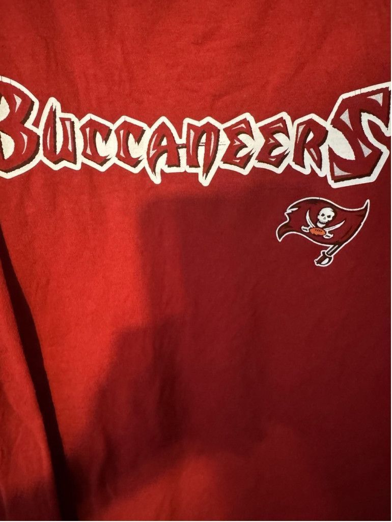 The Unbranded Brand Tampa Bay Buccaneers NFL Team Apparel Men's Size XL Red Size US XL / EU 56 / 4 - 5 Thumbnail