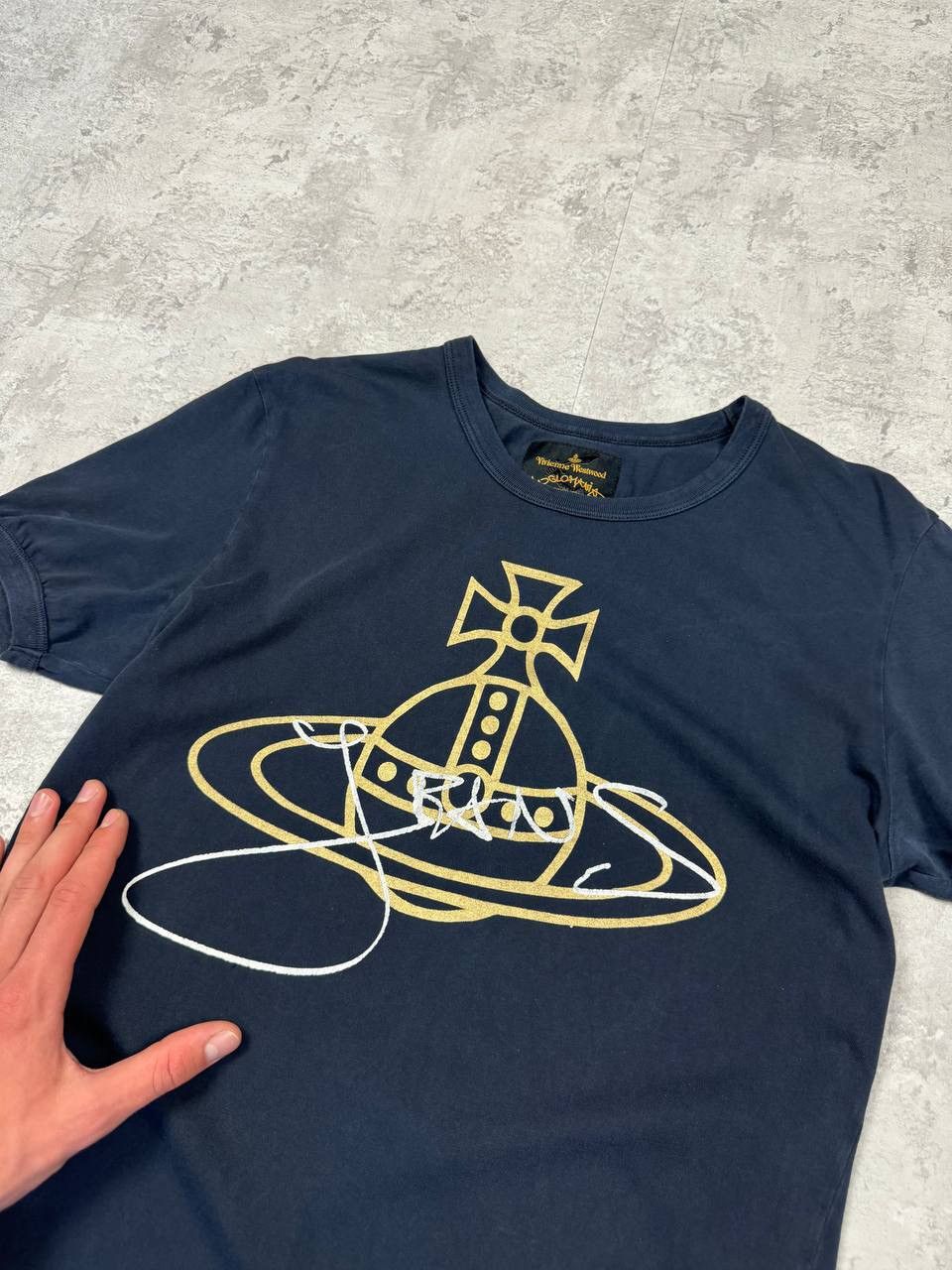 Vivienne Westwood Vivienne Westwood T-Shirt Big Logo Size M Size US M / EU 48-50 / 2 - 4 Thumbnail