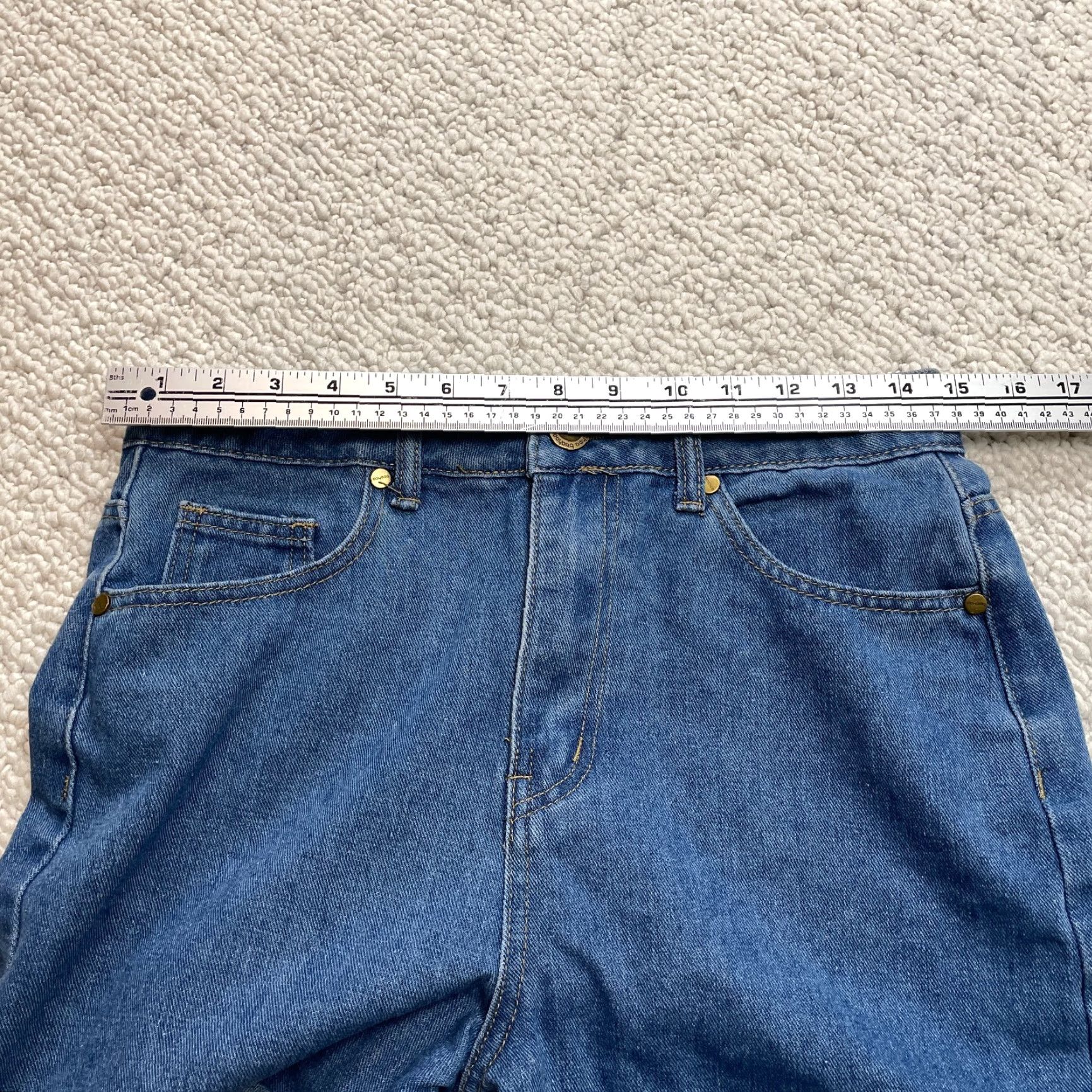 Boohoo VINTAGE Boohoo Denim Shorts Womens 6 Blue Jeans, Denim, Mom, High Rise, Solid, Casual Size 28" / US 6 / IT 42 - 4 Thumbnail