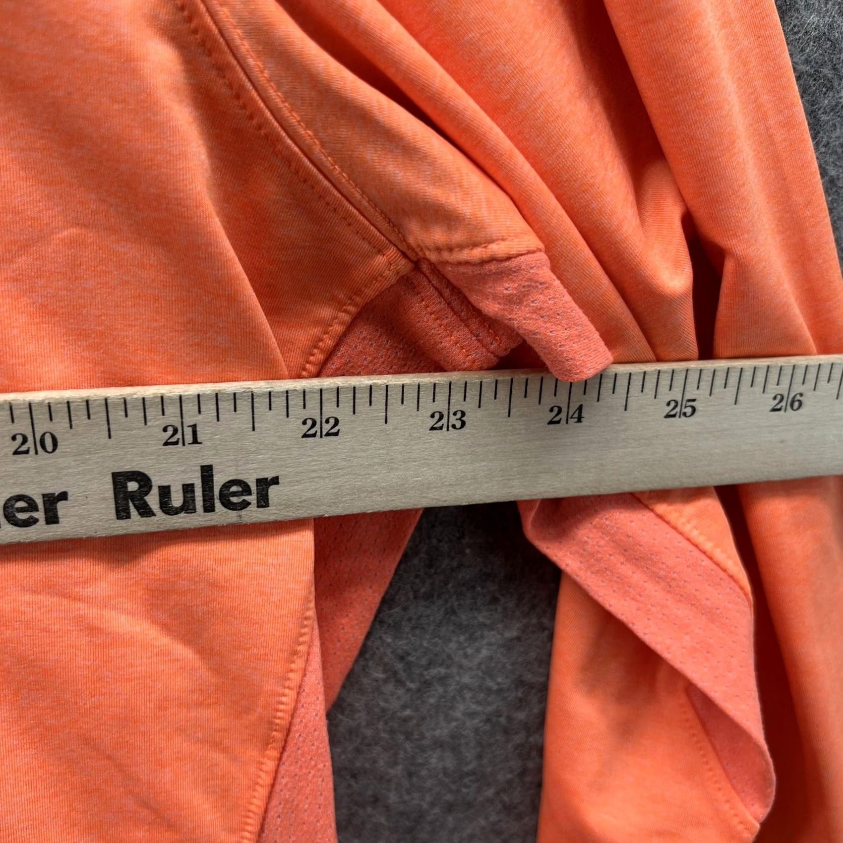 Under Armour Under Armour Shirt Men XL Orange Loose HeatGear Crewneck Tee Long Sleeve Size US XL / EU 56 / 4 - 7 Thumbnail