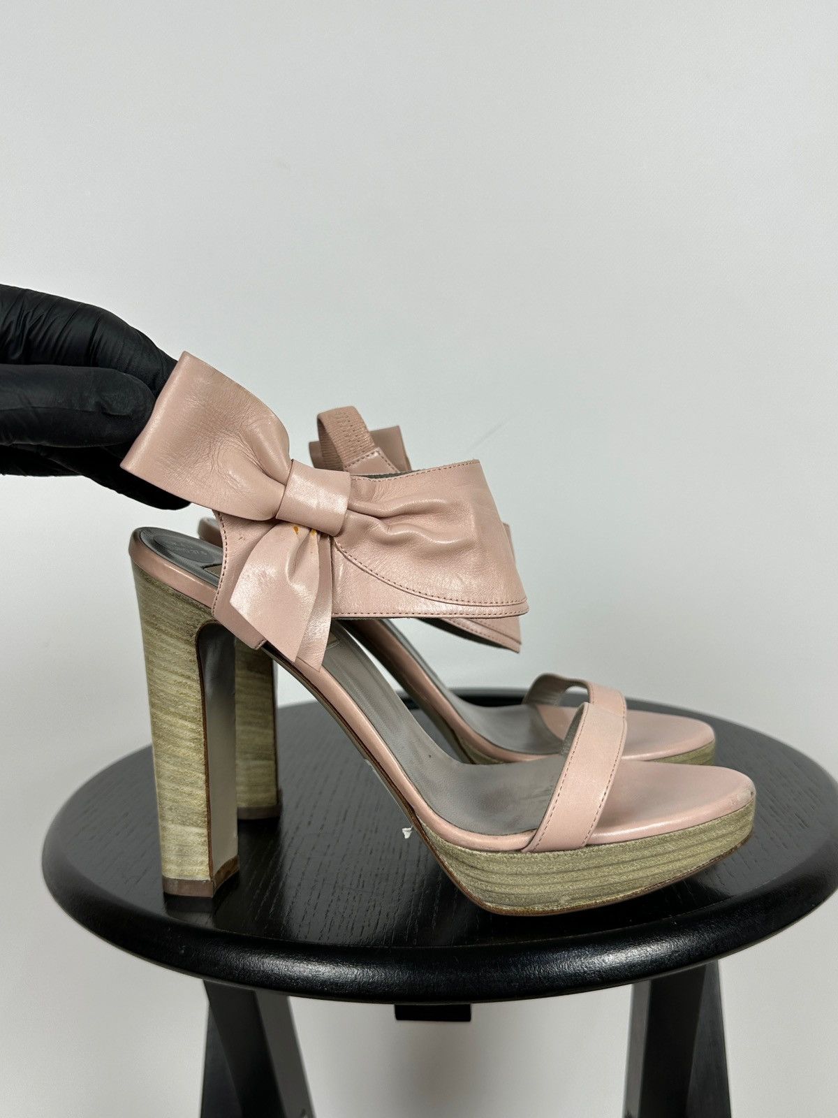 Valentino Valentino Garavani Pink Leather Bow Heel Sandals Platform Size US 7.5 / IT 37.5 - 1 Thumbnail