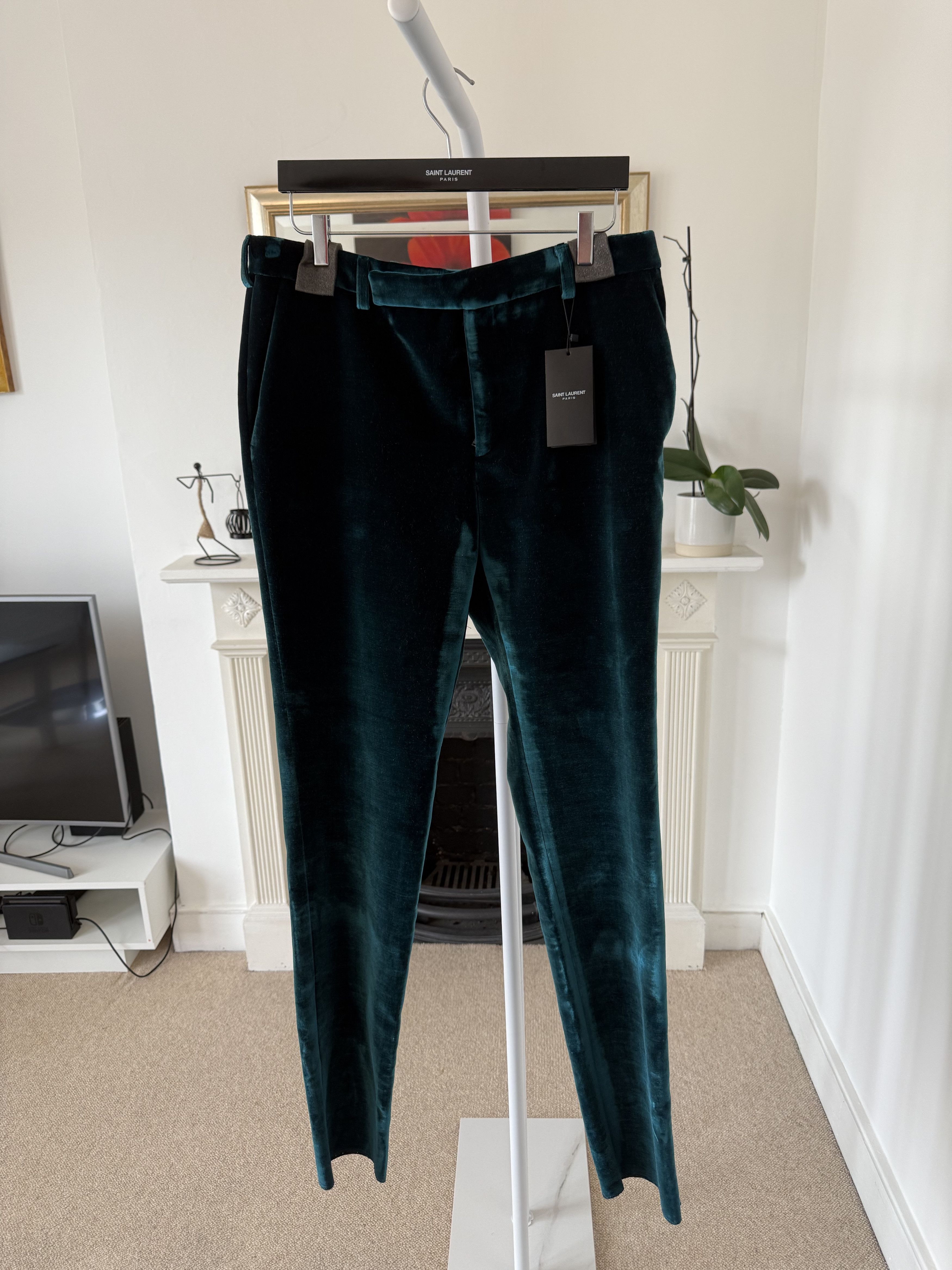 Saint Laurent Paris FW19 Saint Laurent Low-Waist Pleated Pants in Velvet Size US 30 / EU 46 - 2 Thumbnail