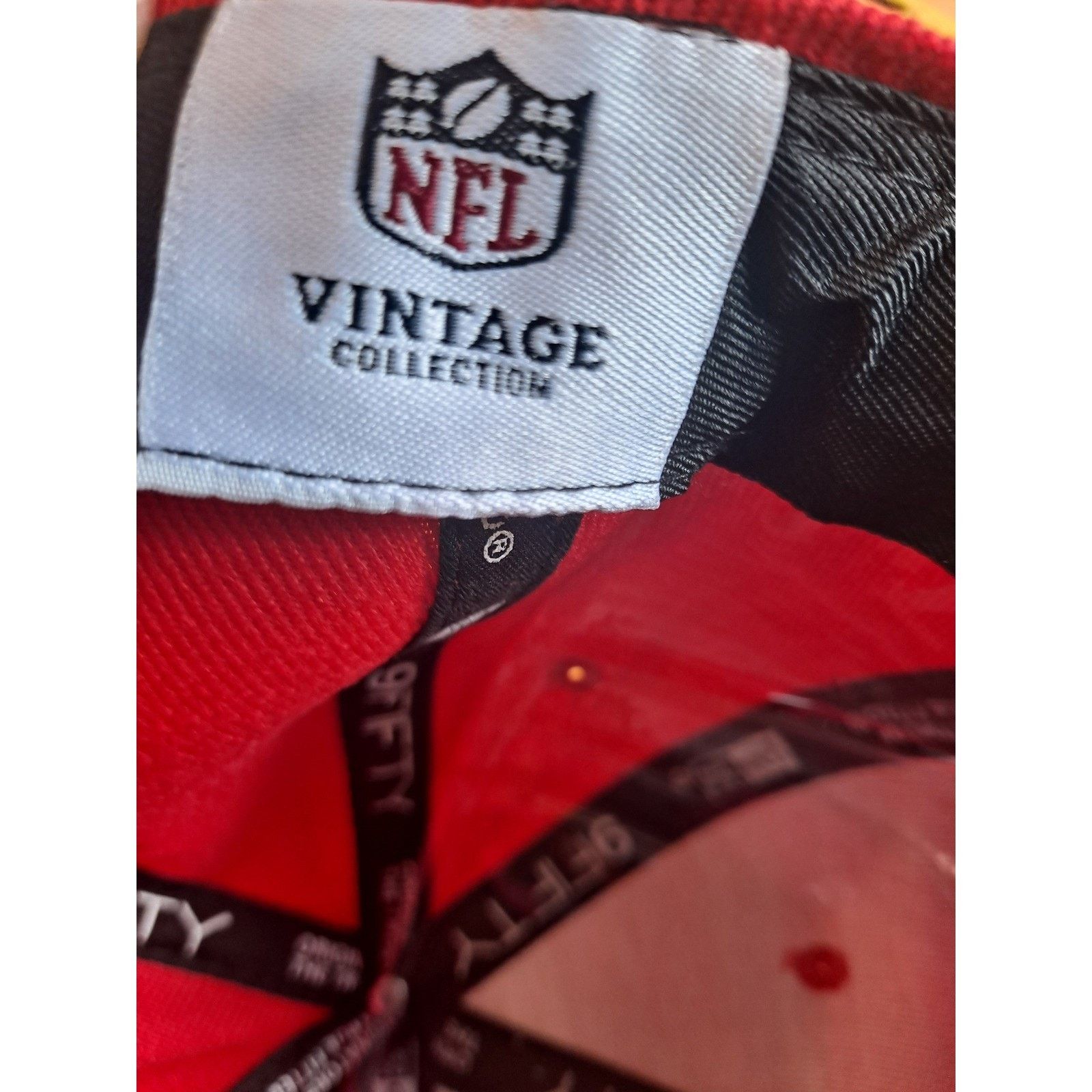 New Era New Era NFL Tampa Bay Buccaneers Born Raised Snapback Hat Size ONE SIZE - 8 Thumbnail