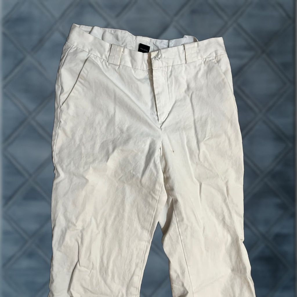 Gap Gap Capri Women's 6 Ivory Solid Cropped White Flaw 5-Pocket Design Zipper Button Cotton Nylon Lycra Classic Jeans Size ONE SIZE - 1 Thumbnail