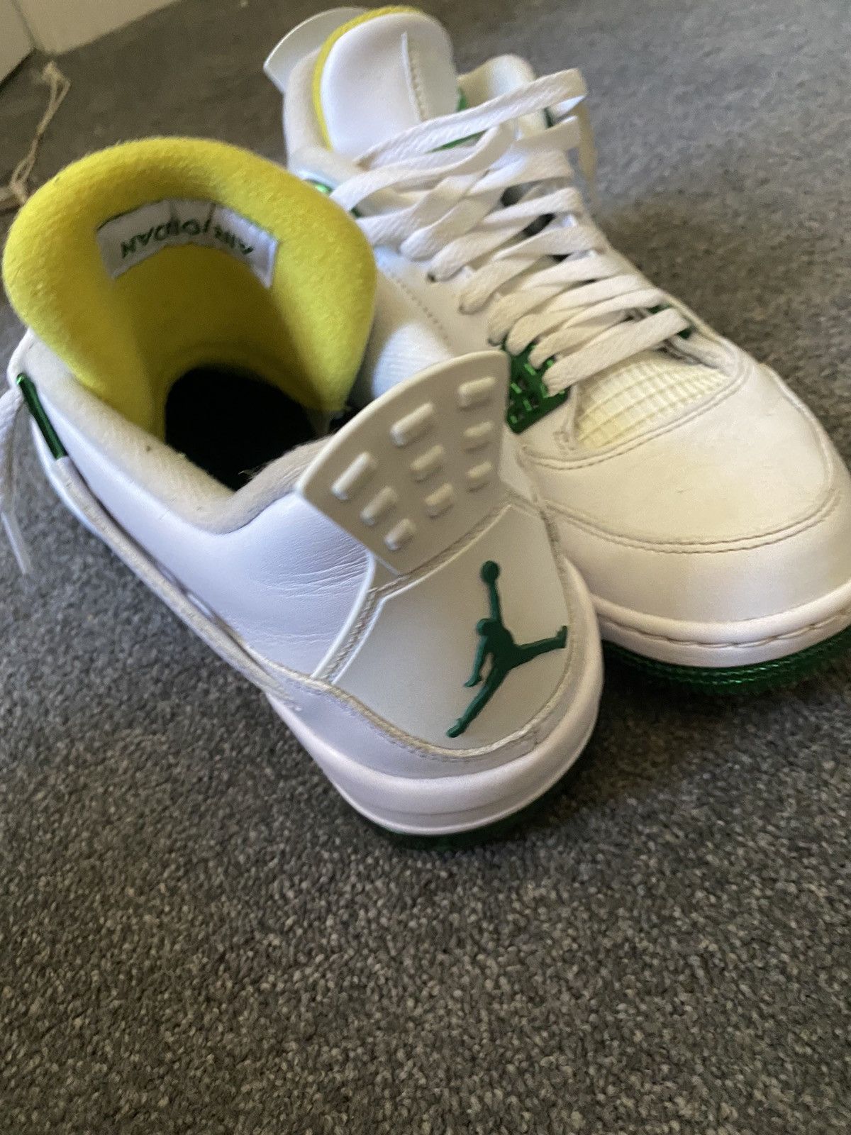 Jordan Brand Jordan 4 metallic green championship Size US 9.5 / EU 42-43 - 2 Thumbnail